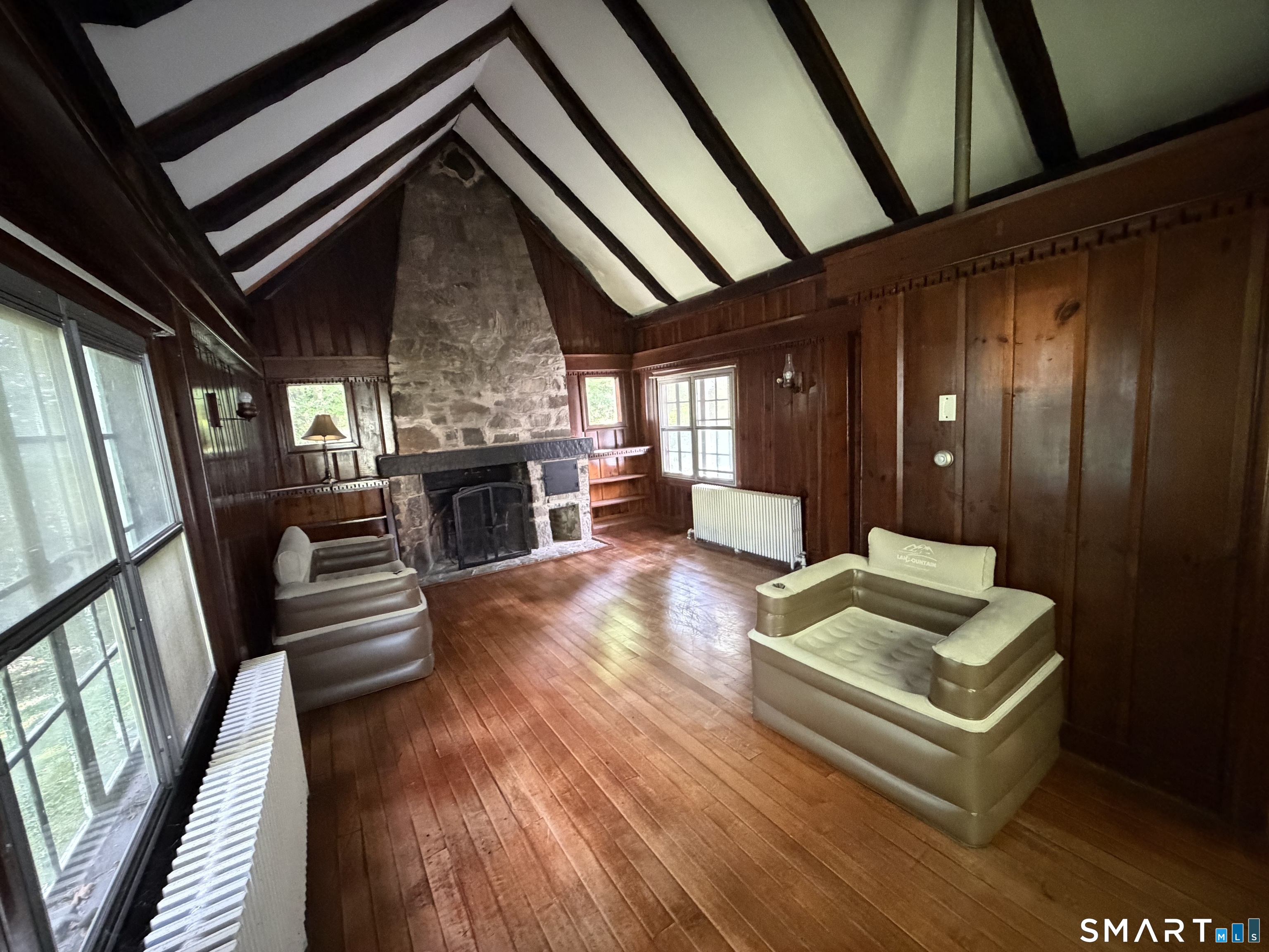684 Field Street photo 8