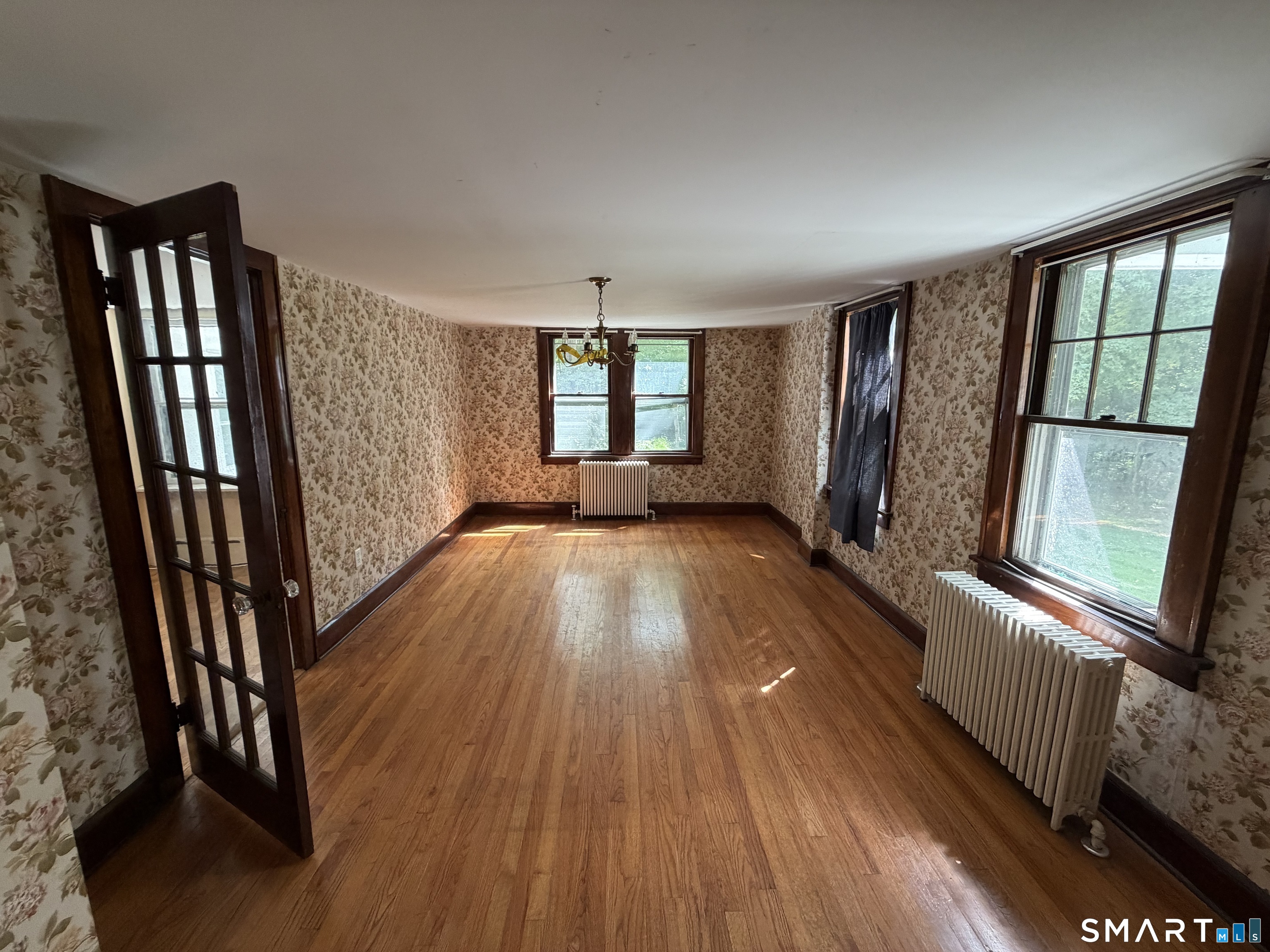 684 Field Street photo 9