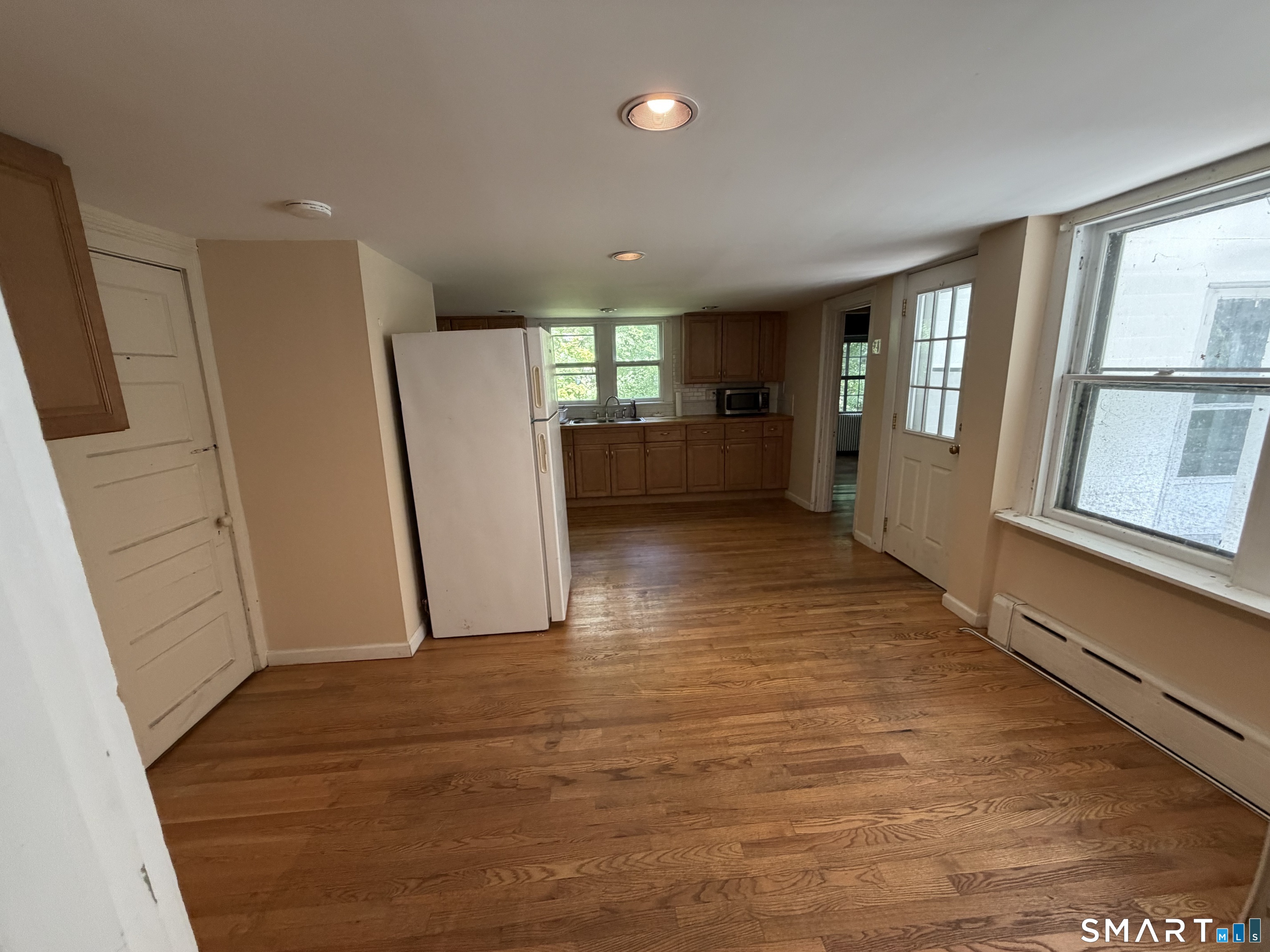 684 Field Street photo 11