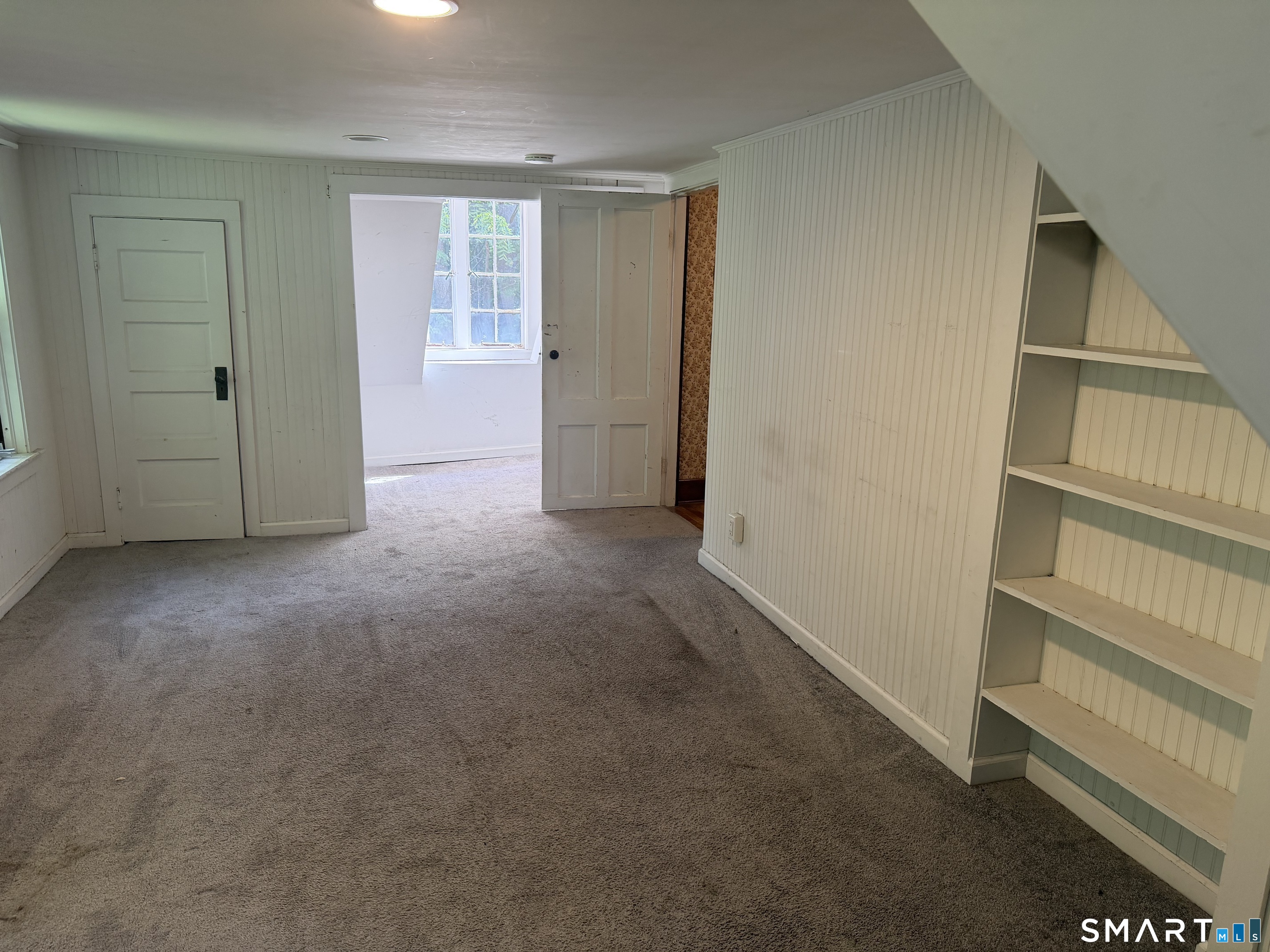 684 Field Street photo 22