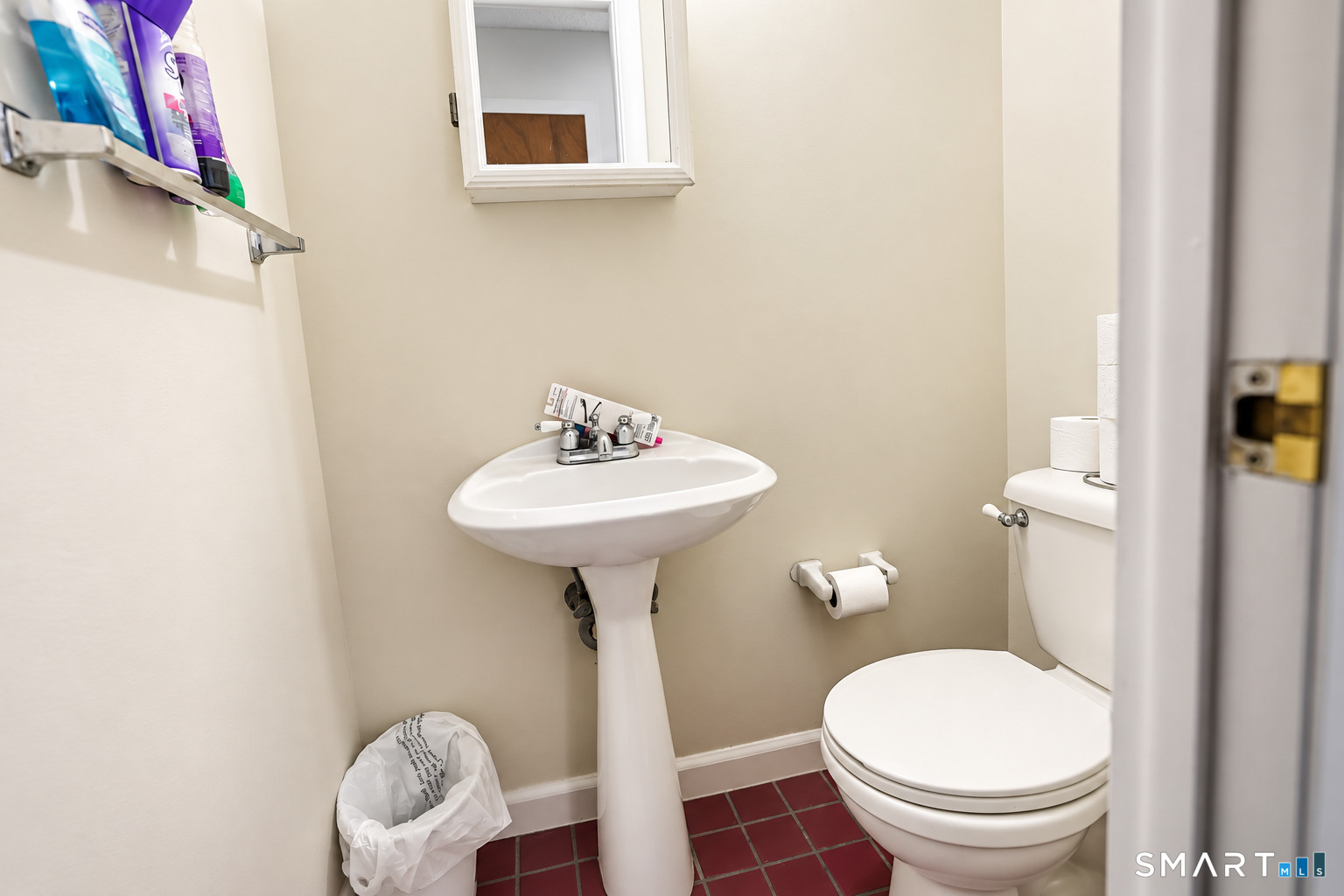 27 Redwood Drive Unit #G photo 9