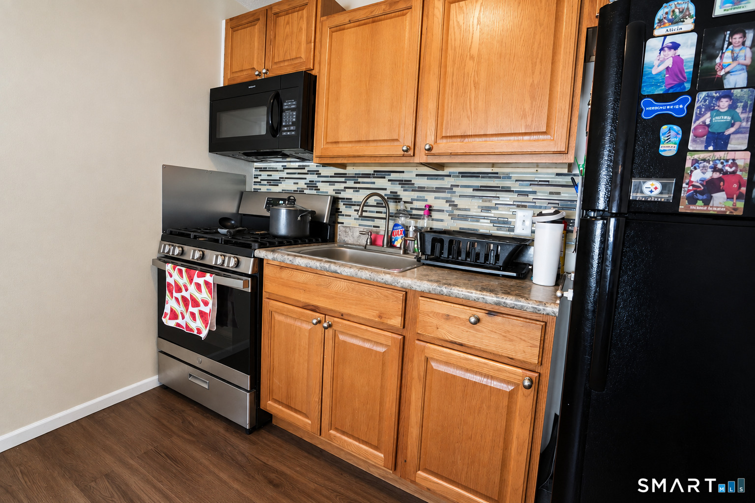 27 Redwood Drive Unit #G photo 6