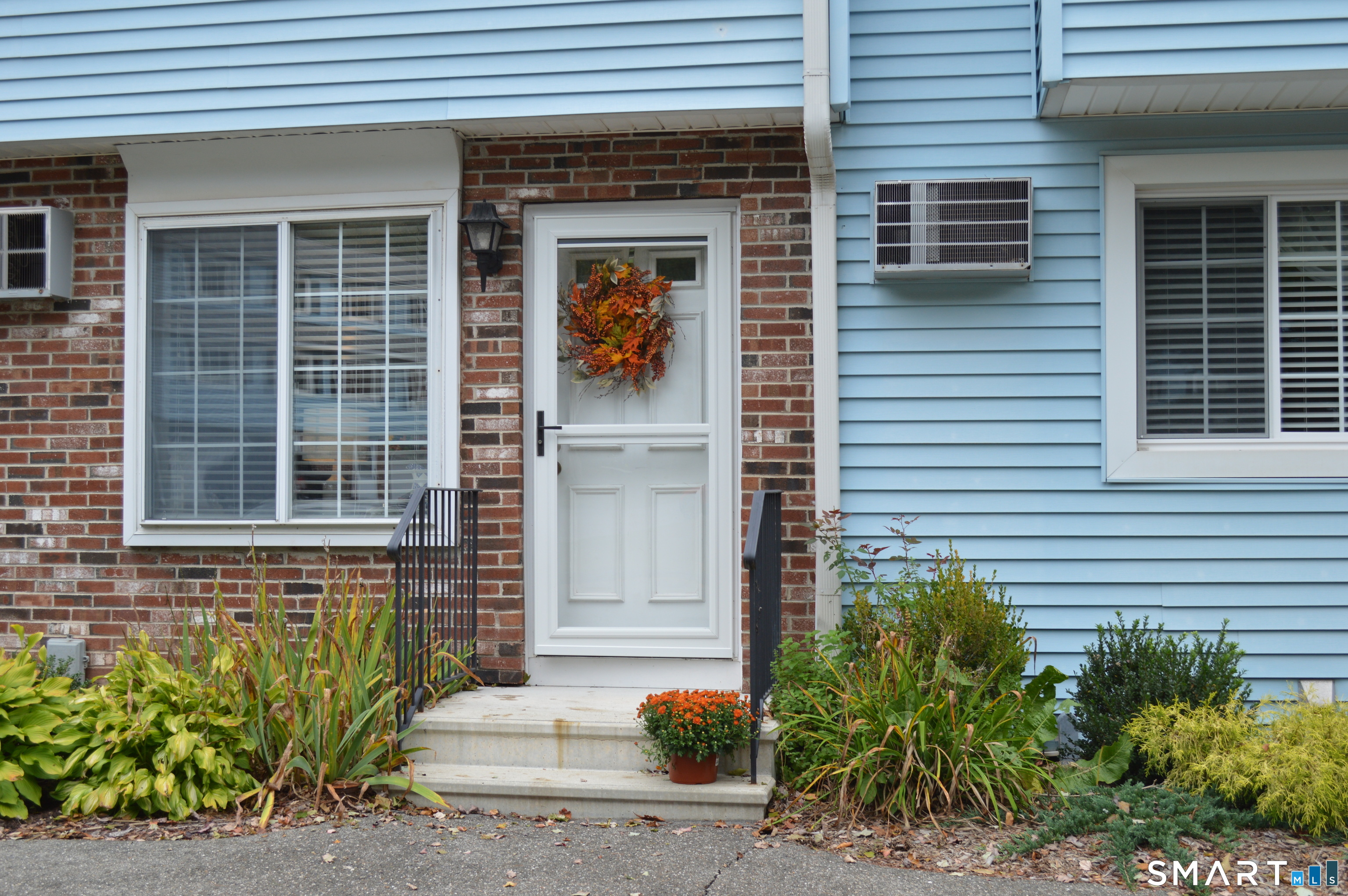 Photo 1 of Townhouse for sale at 163 Cynthia Ln #D5, Middletown, CT 06457 | MLS# 24210298 | Listing updated on 2026-10-07