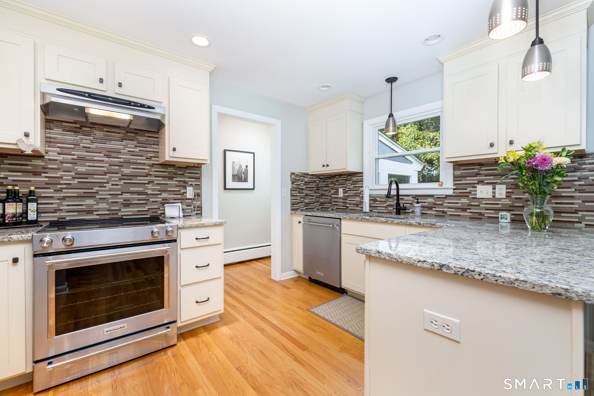 47 Kenwood Road photo 12