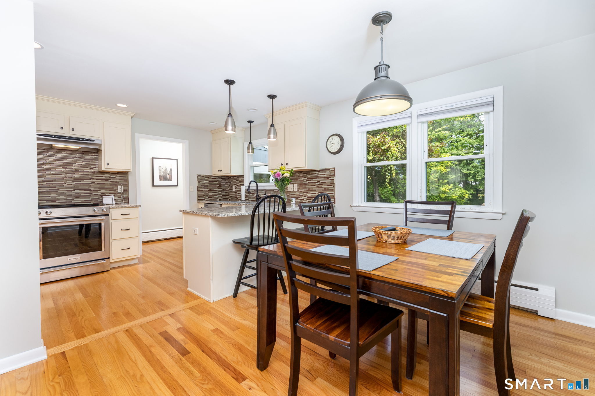 47 Kenwood Road photo 10
