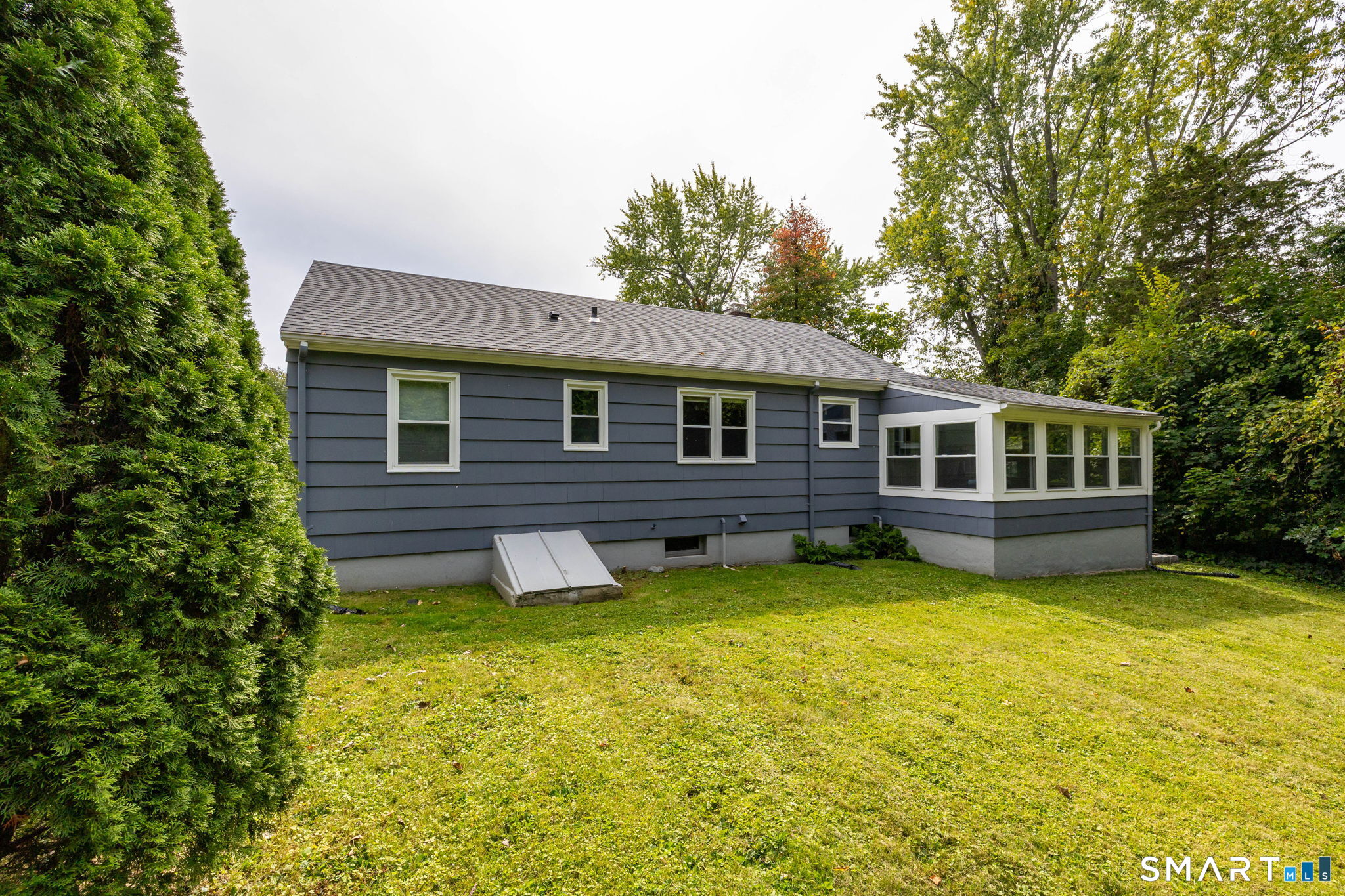 47 Kenwood Road photo 28