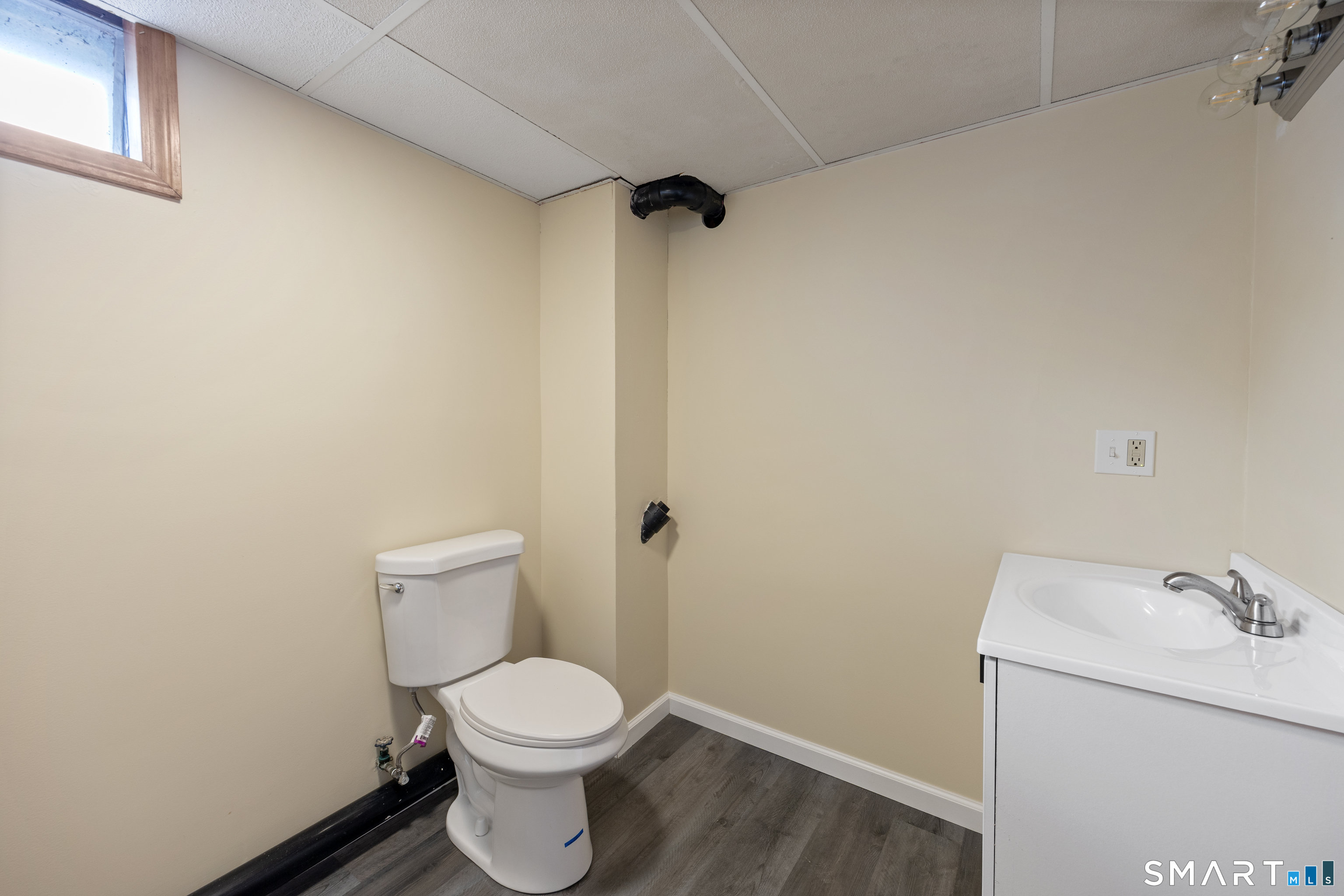 106 Howard Avenue photo 29