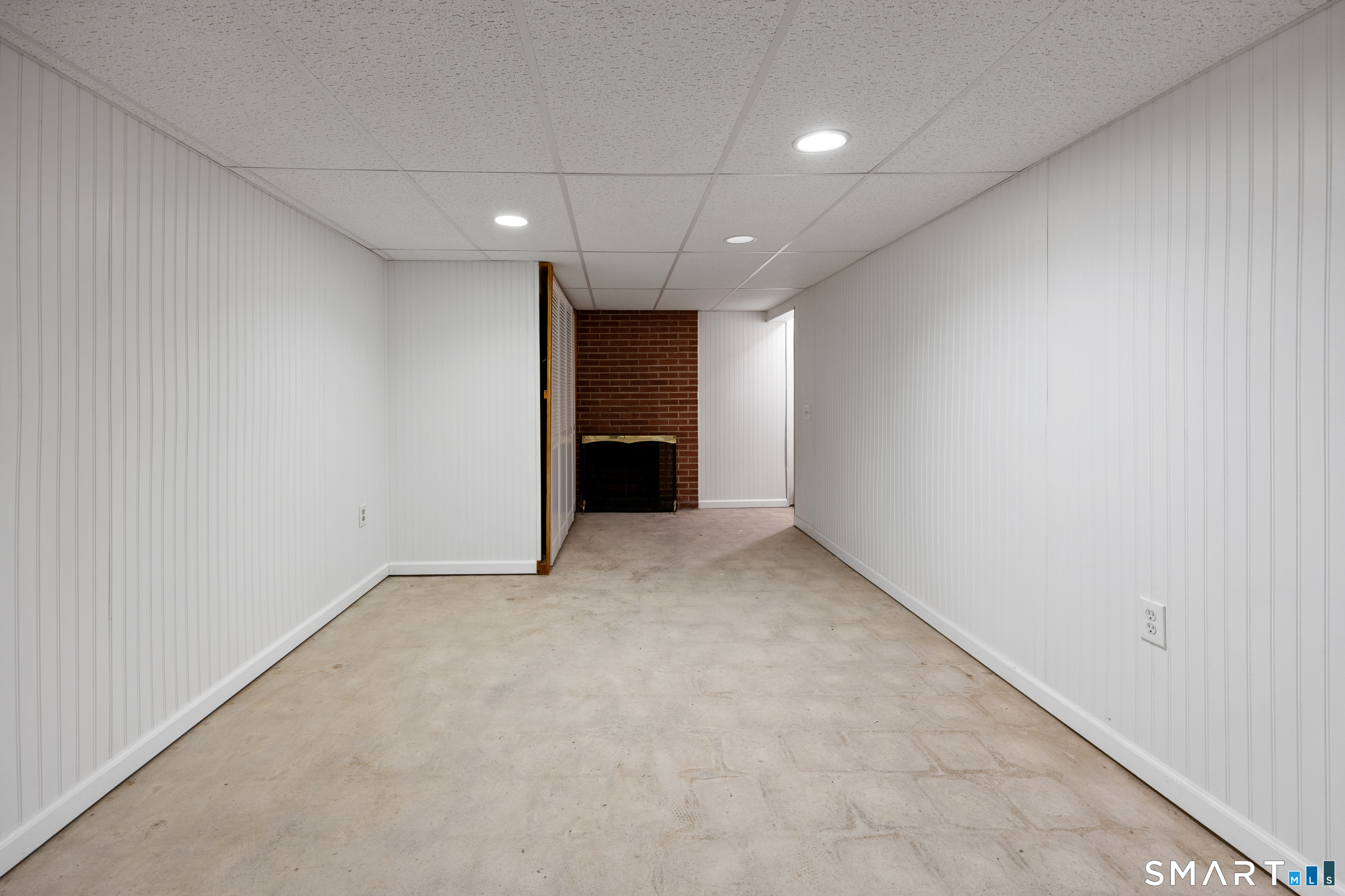 106 Howard Avenue photo 30
