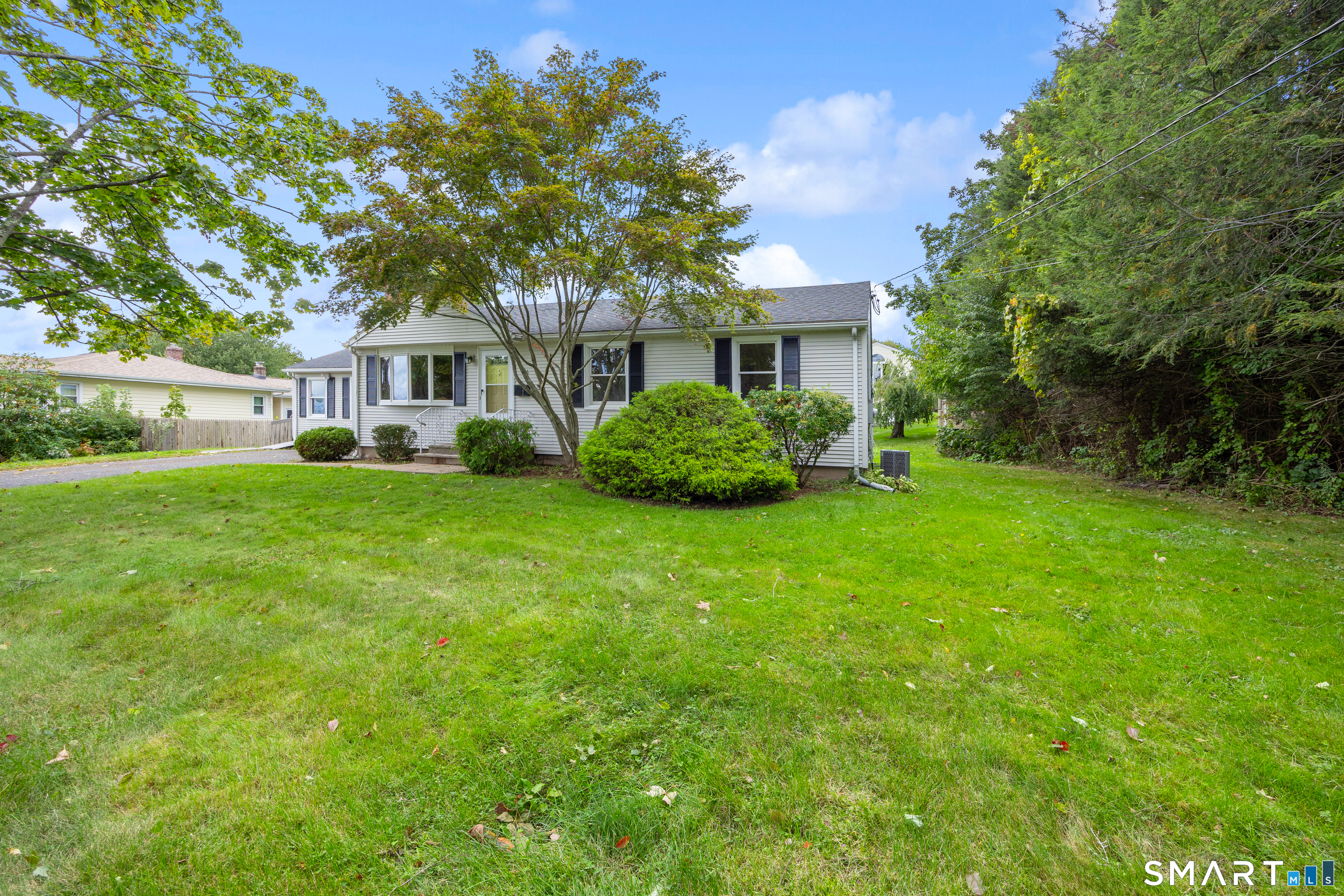 106 Howard Avenue photo 31