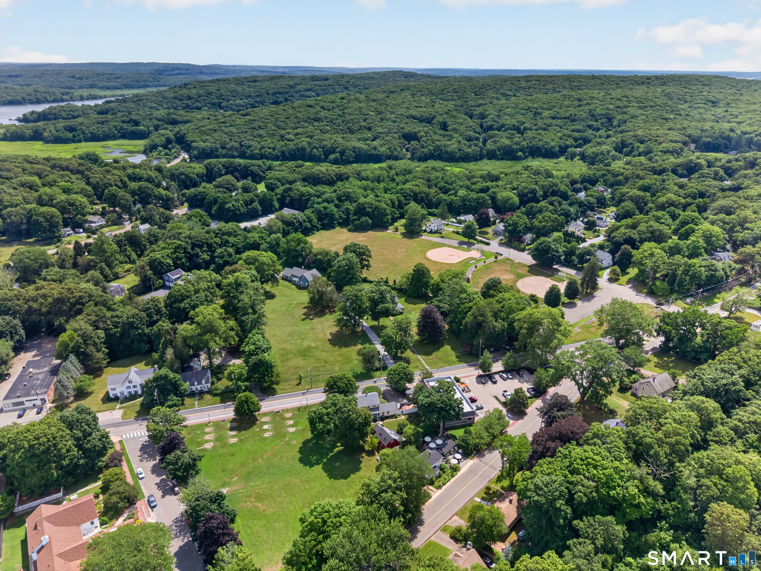 240 Main Street, Deep River, CT 06417