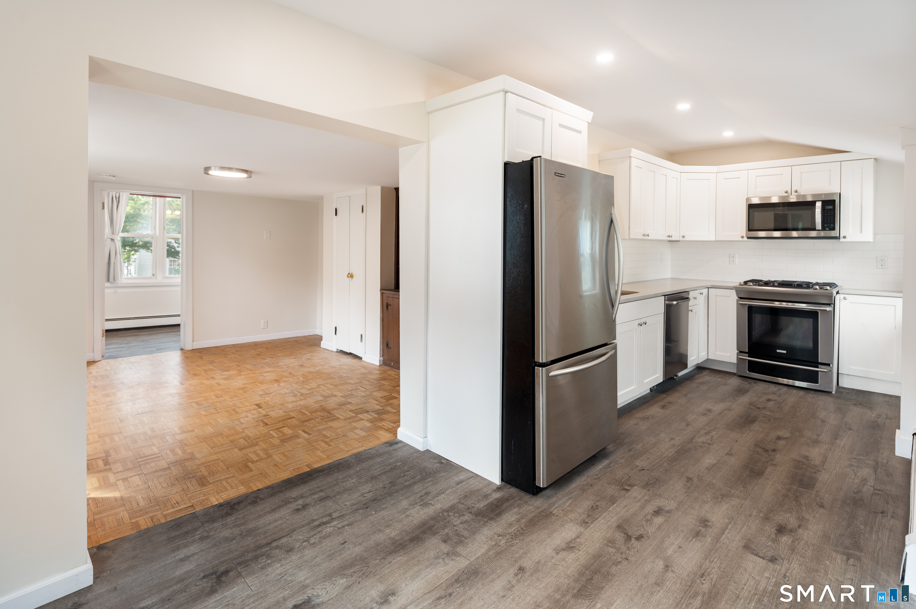 307 Courtland Avenue photo 14