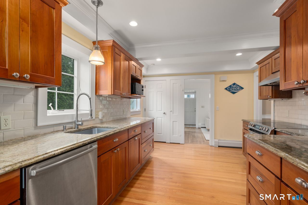 38 Reynolds Drive — photo 10