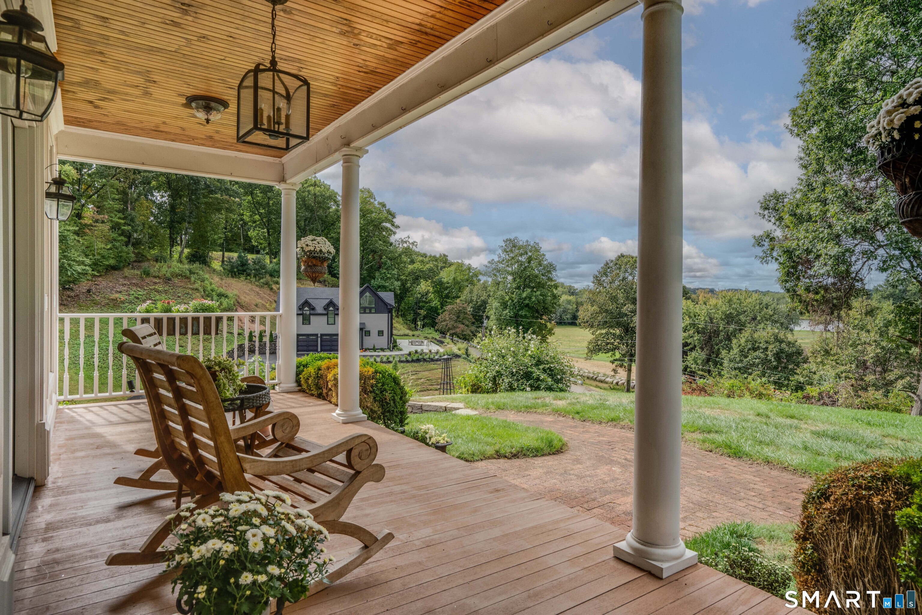Photo 1 of Single family home for sale at 513 Tryon St, South Glastonbury, CT 06073 | MLS# 24200253 | Listing updated on 2026-10-03
