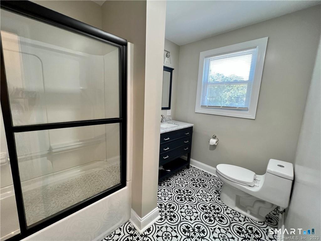 Full bath main level