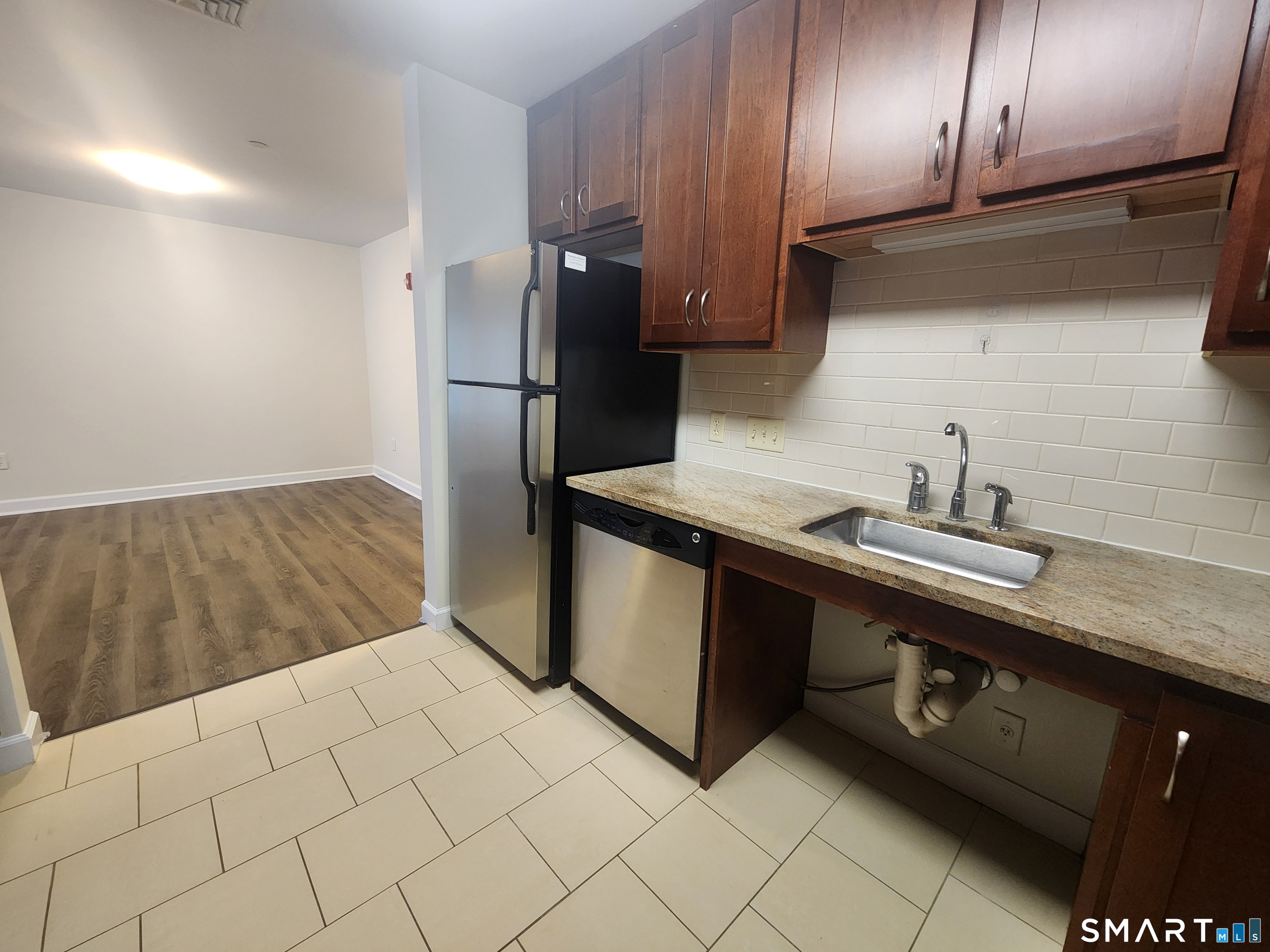 66 Stoneridge Circle photo 4