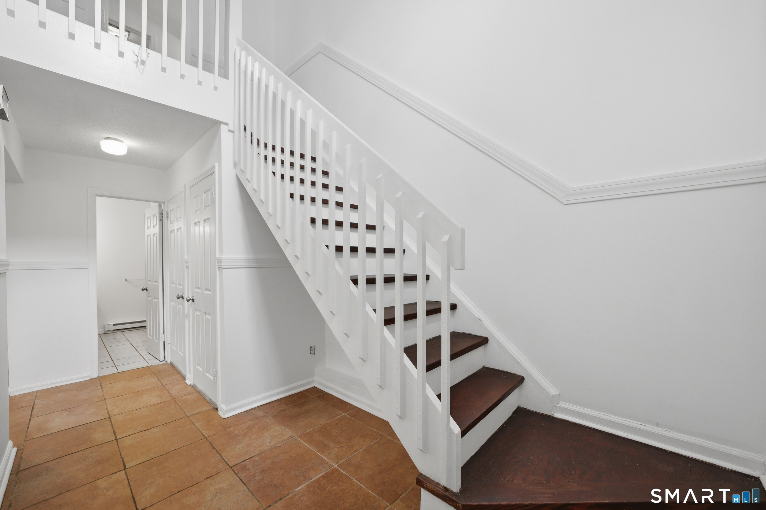 377 Glenbrook Road Unit #3 photo 11