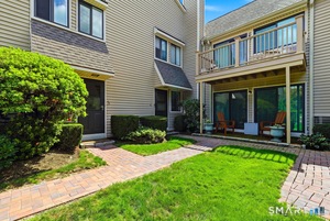 377 Glenbrook Road, Unit 3