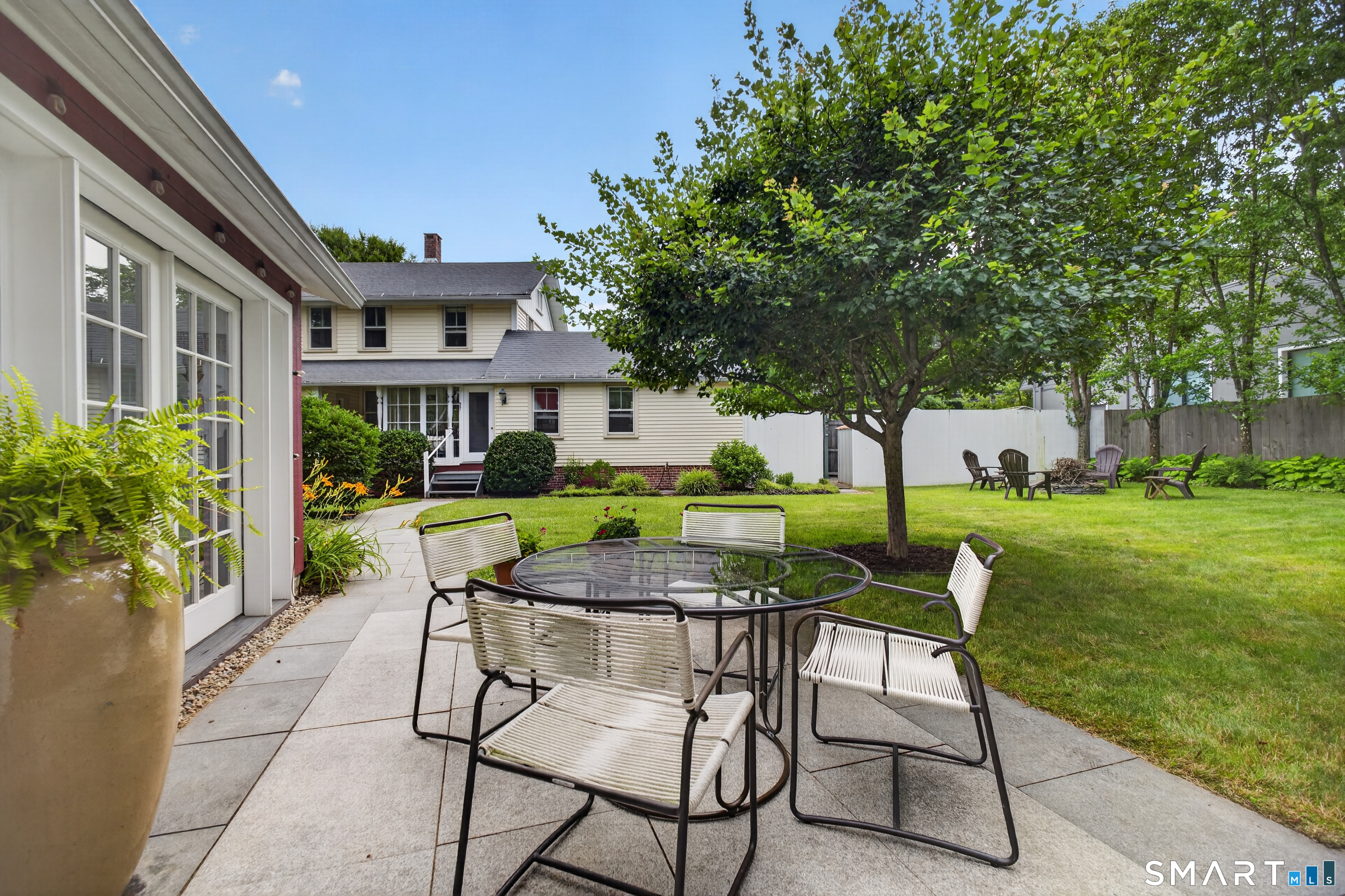 240 Main Street, Deep River, CT 06417
