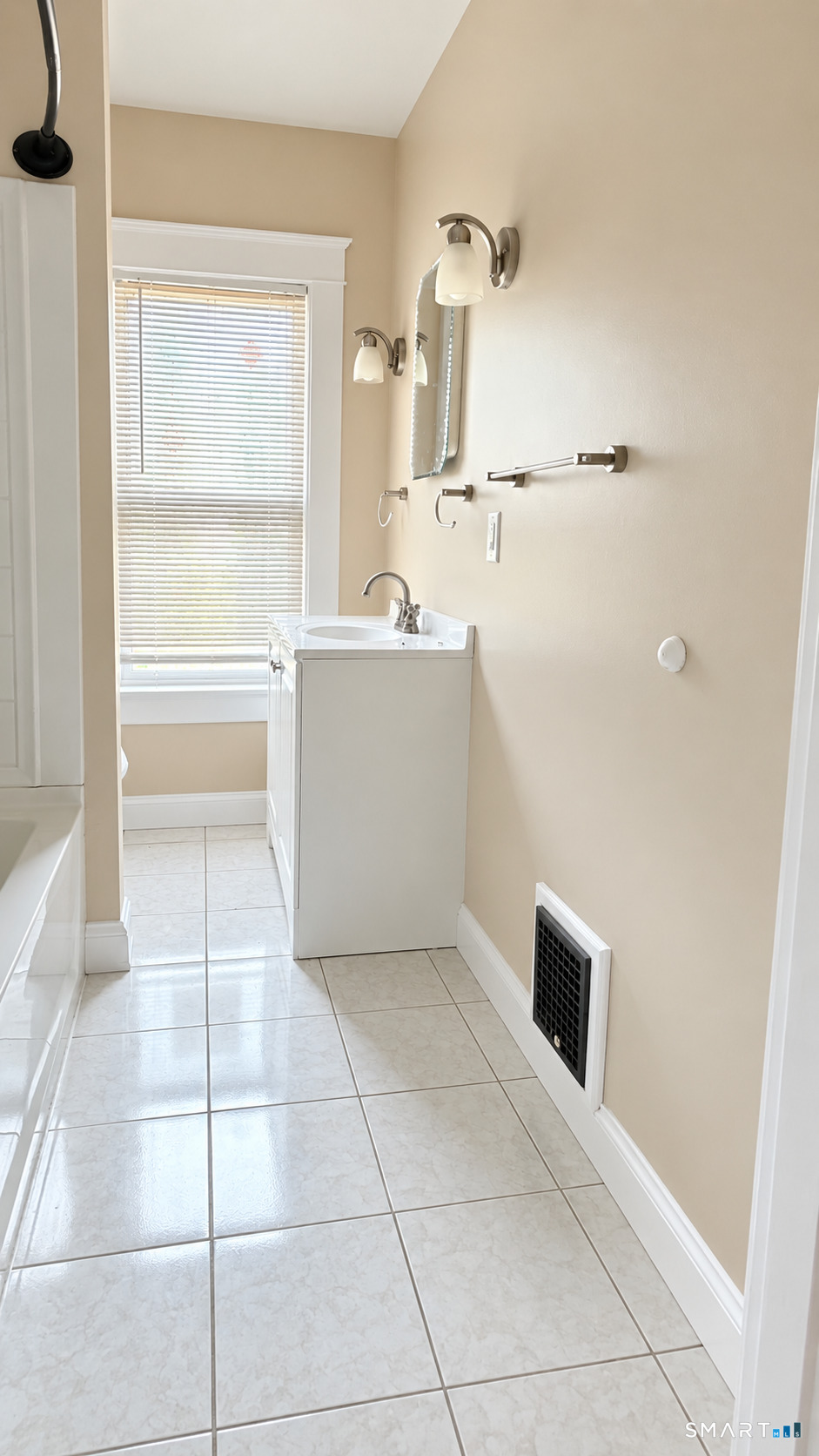 22 Ambrose Terrace photo 5