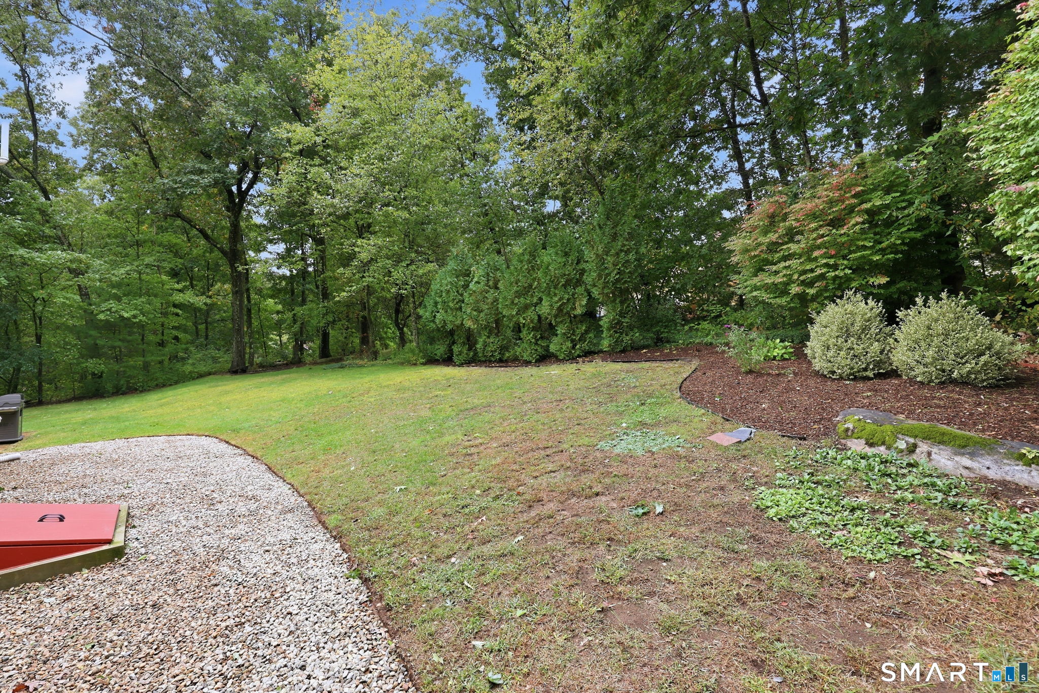 182 Vernon Street West photo 32