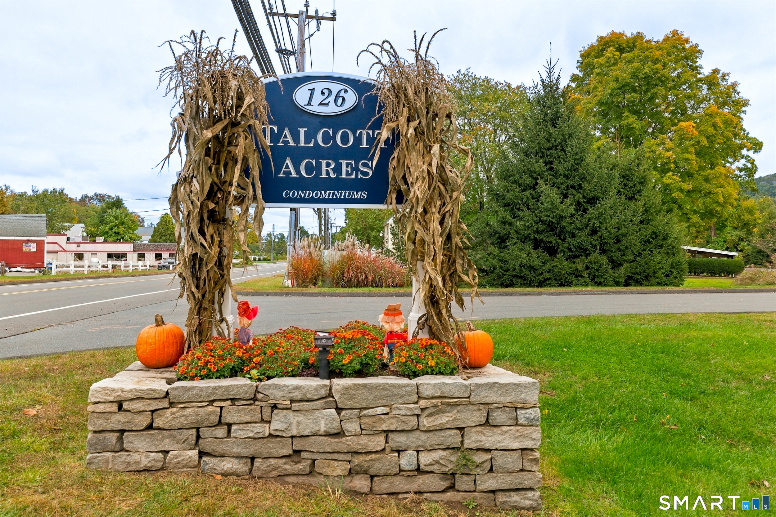 Photo 1 of Townhouse for sale at 126 Hopmeadow St #8E, Weatogue, CT 06089 | MLS# 24211013 | Listing updated on 2026-10-01