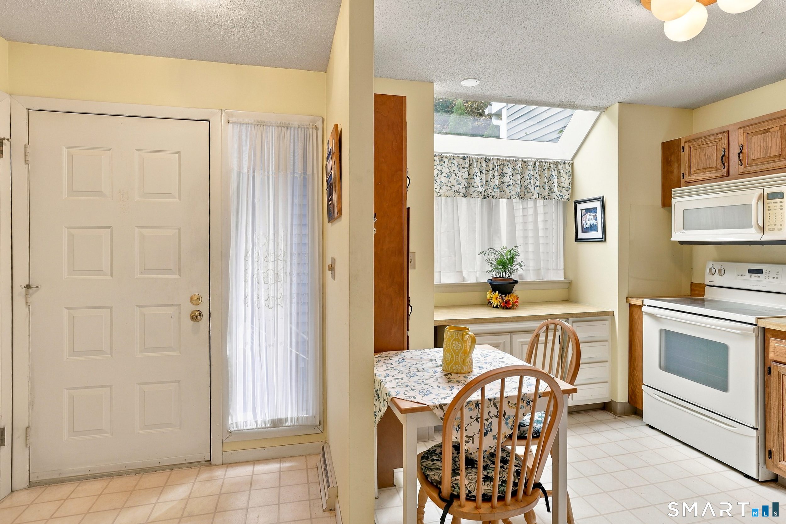 126 Hopmeadow Street Unit #8E photo 10