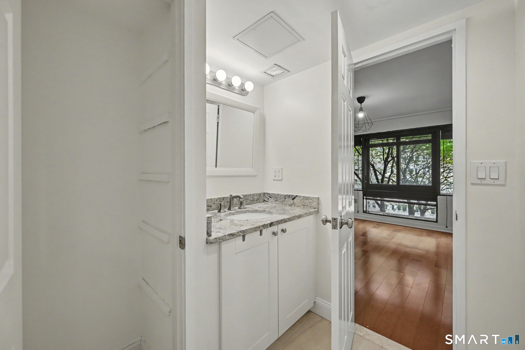 127 Greyrock, Unit 706 photo 19