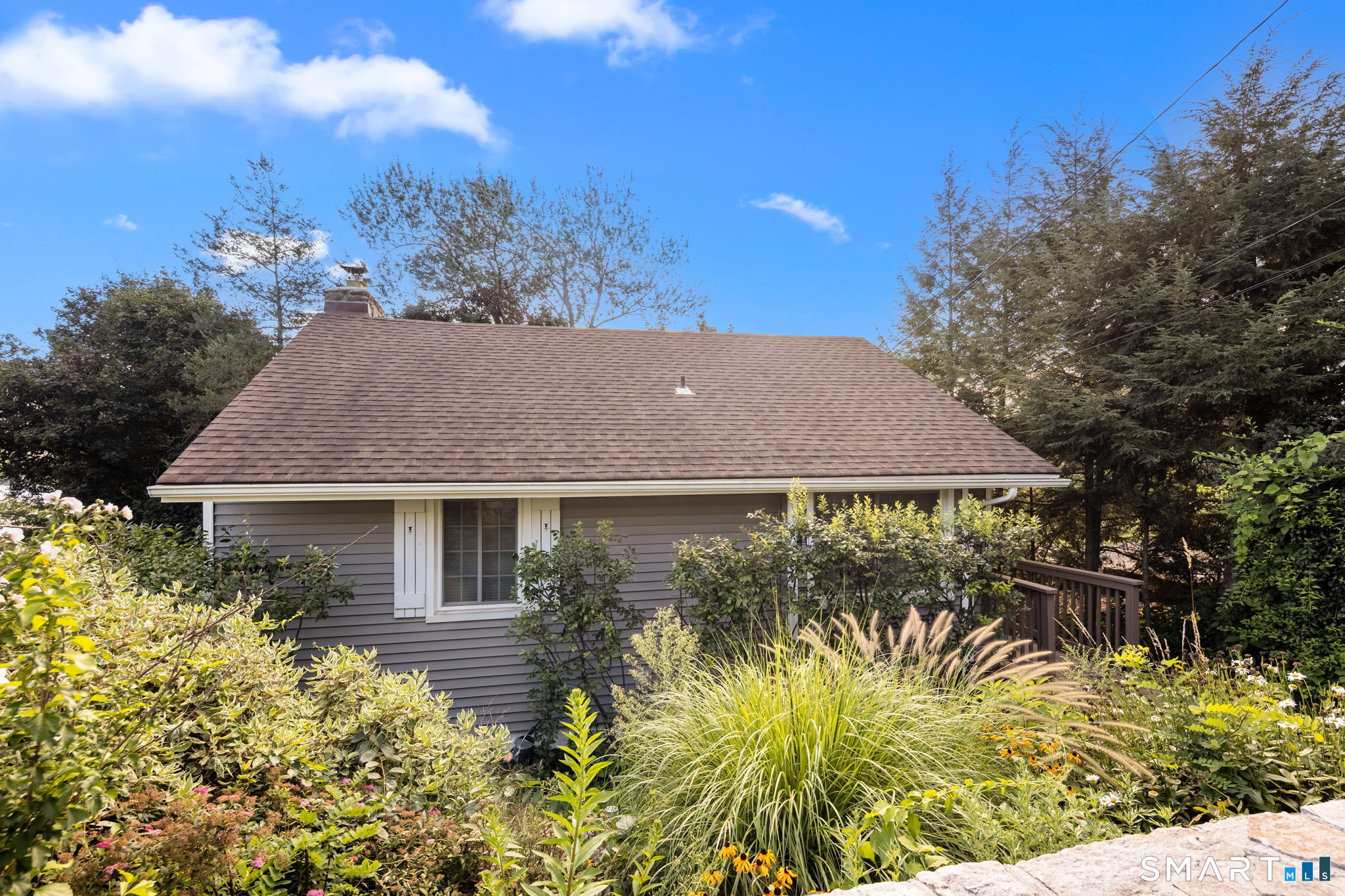 Photo 3 of Single family home for sale at 12 Longview Dr, Brookfield, CT 06804 | MLS# 24193080 | Listing updated on 2026-10-03