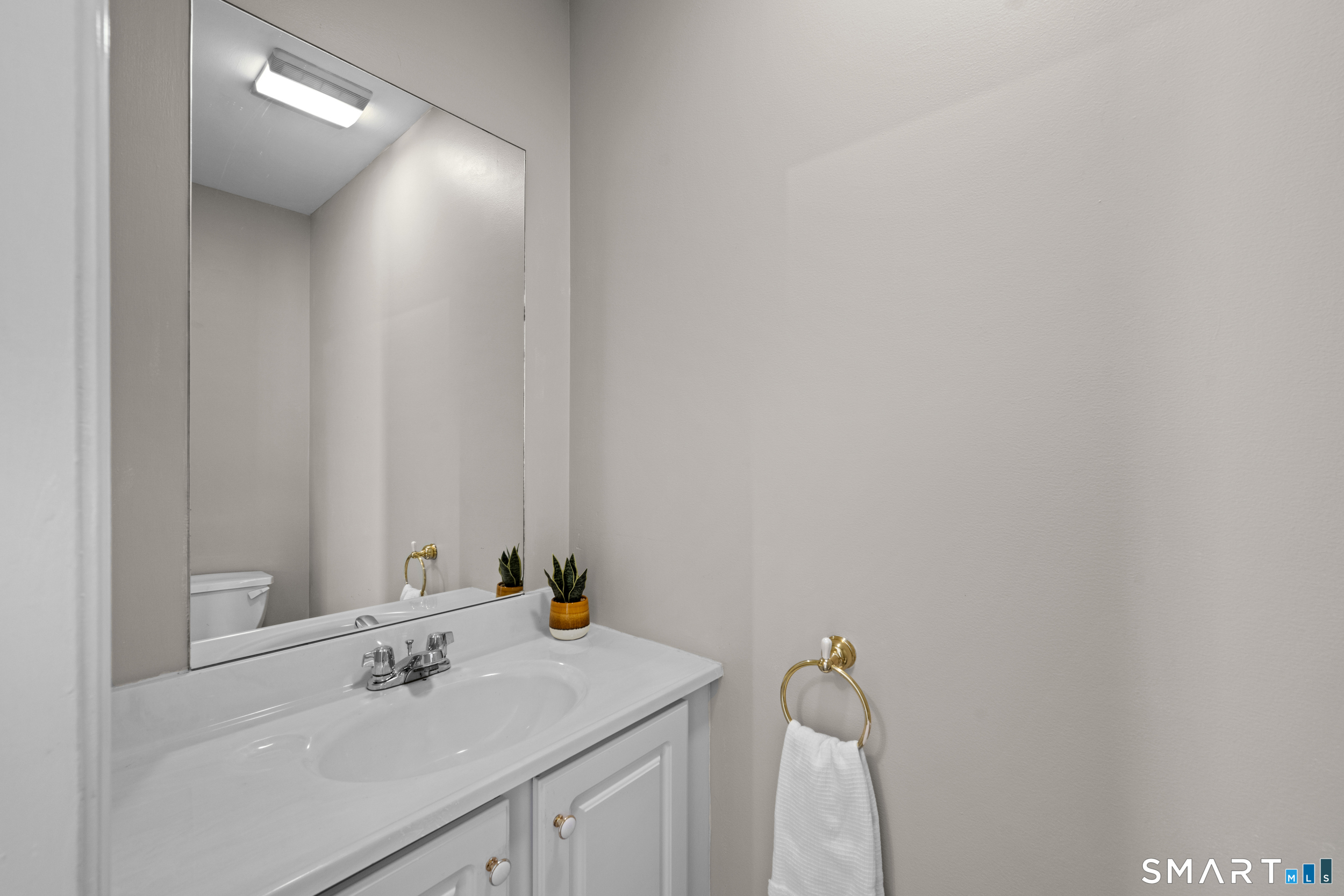 372 Meridian St Extension Unit #54 photo 14
