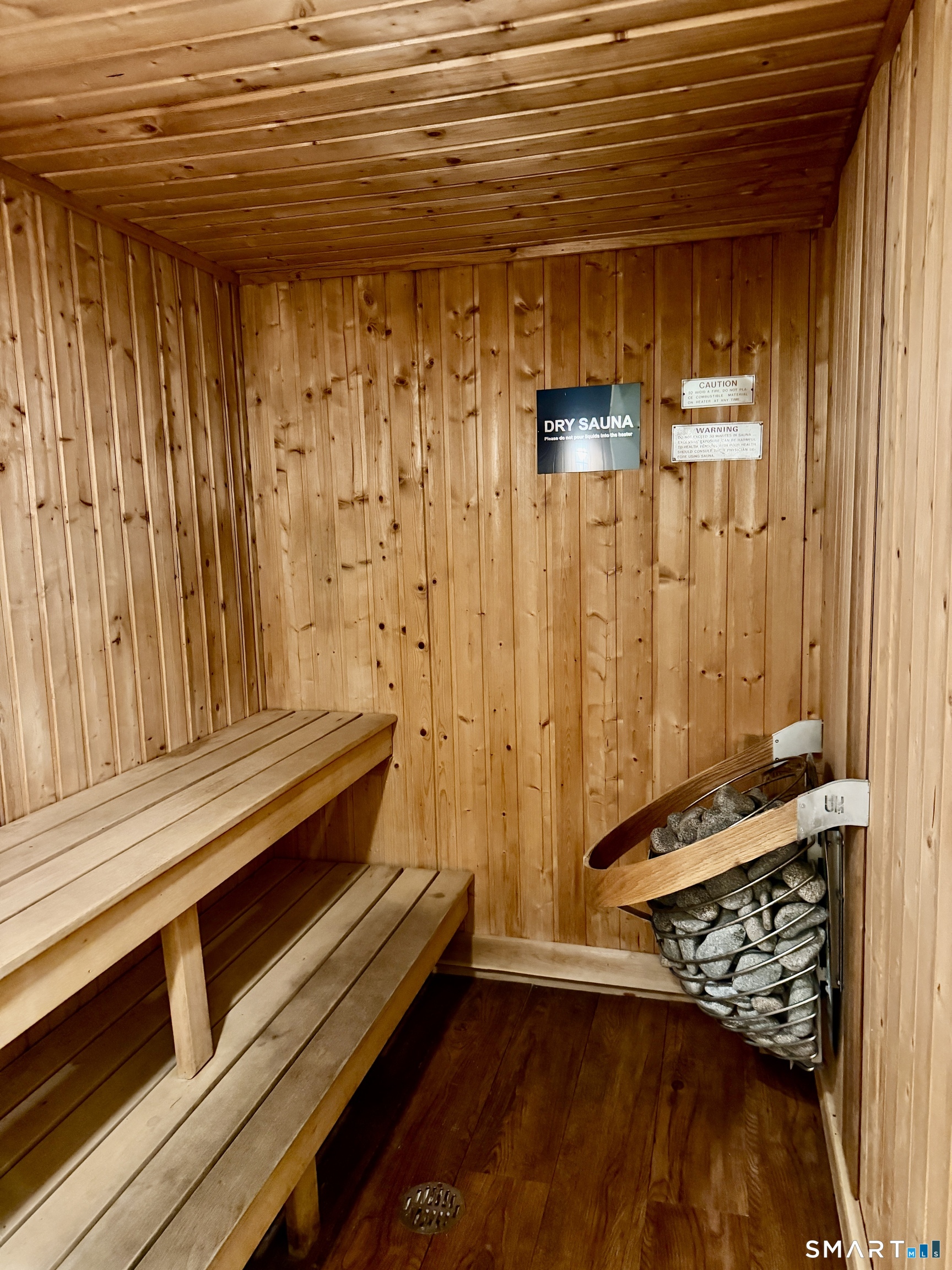 Enjoy men and women's separate showers and saunas