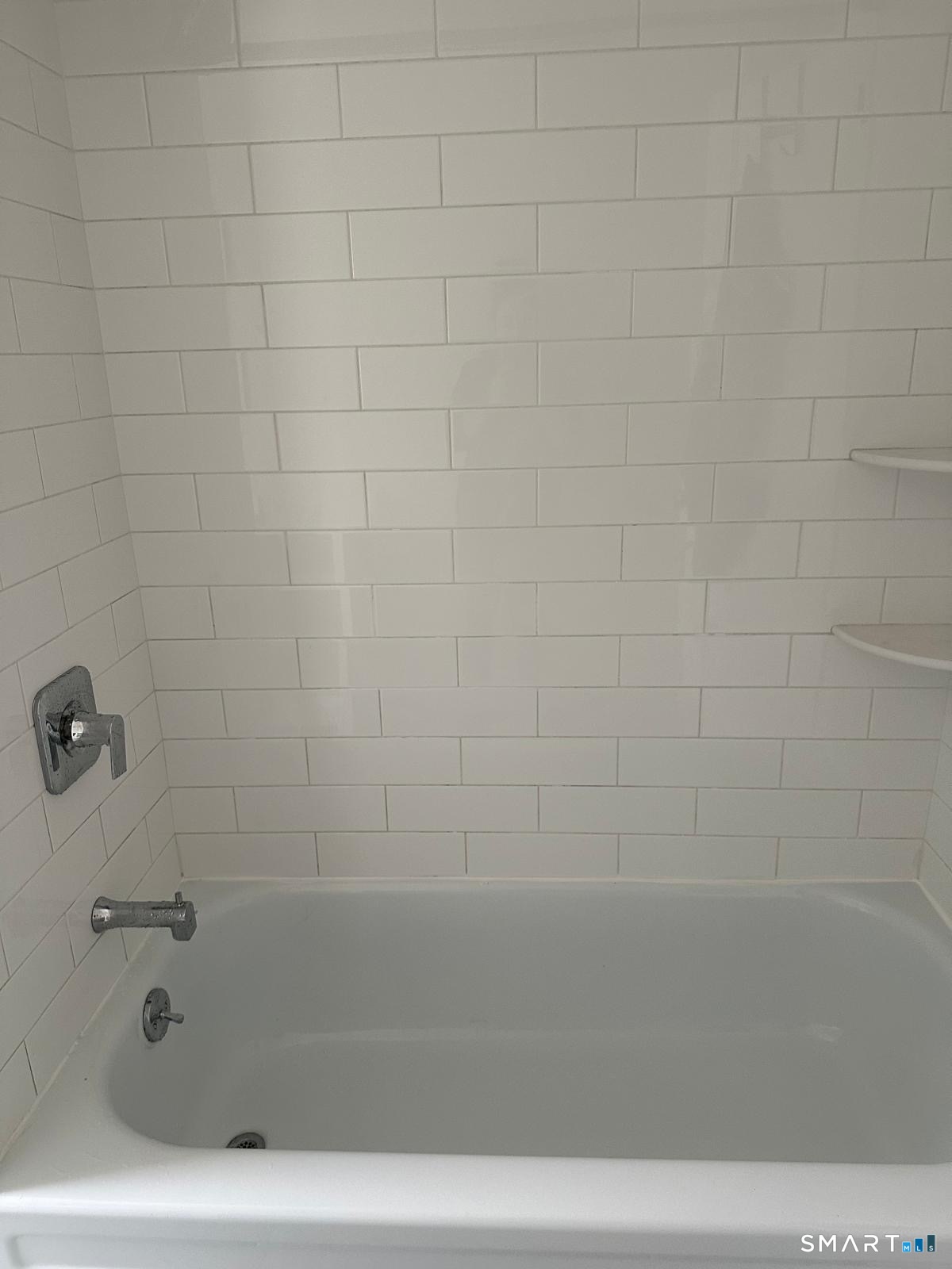 Foto 9 de Apartamento en renta en 246 Roselle Street, Fairfield, CT — $3,200/mes