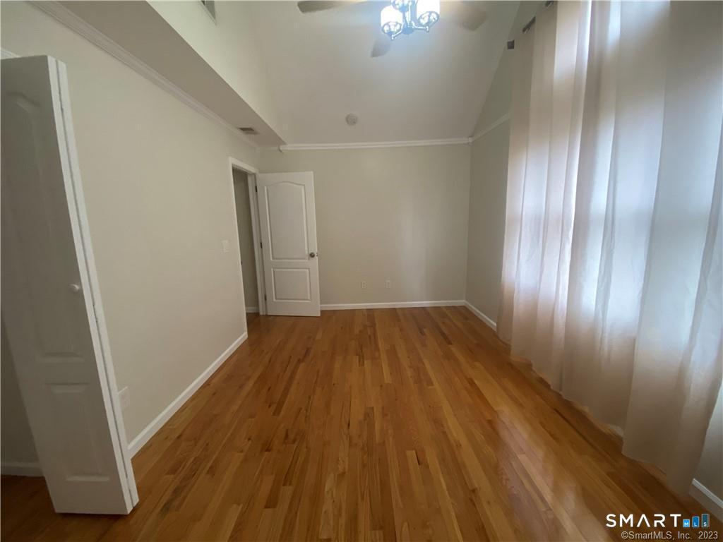 Foto 6 de Condominio en renta en 372 Anton Drive #372, Bridgeport, CT — $2,550/mes