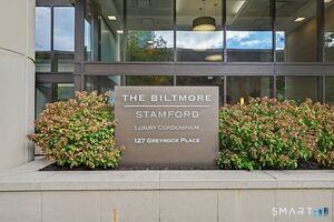 127 Greyrock, Unit 706, Stamford