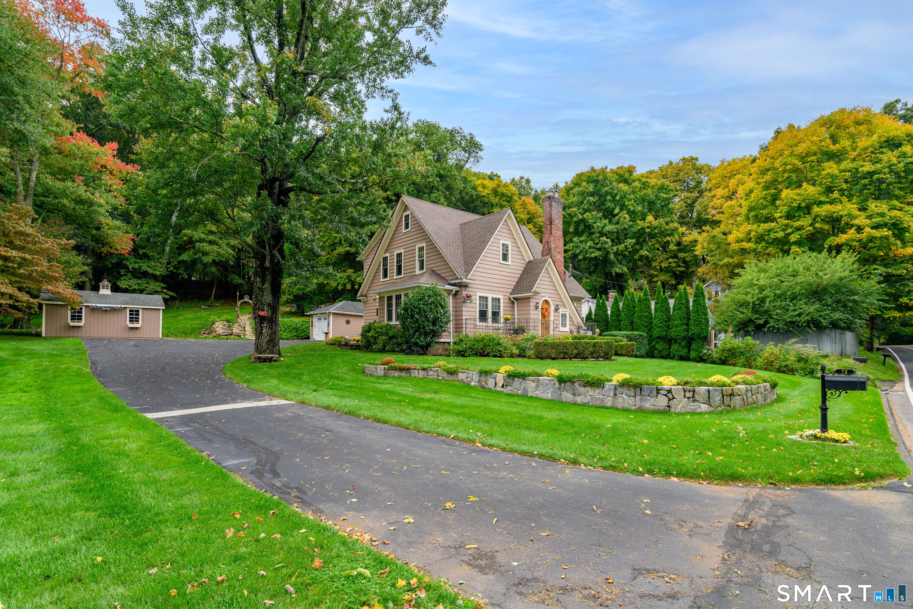 72 Dodgingtown Road