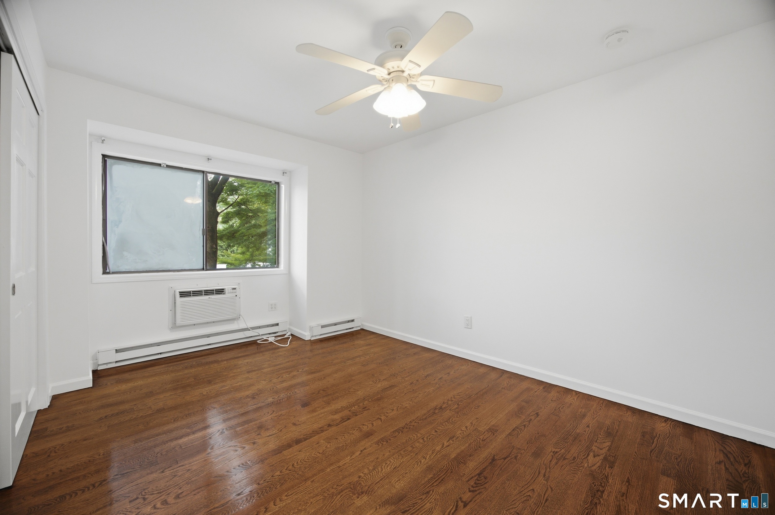33 Colonial Road Unit #4 photo 14