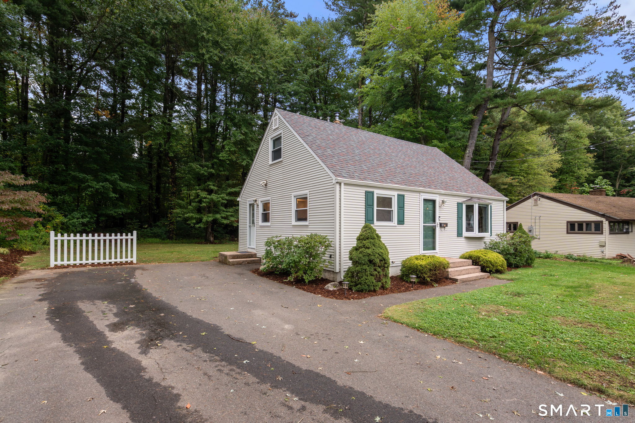 Photo 2 of Single family home for sale at 11 Arthur Ave, Enfield, CT 06082 | MLS# 24210595 | Listing updated on 2026-10-04