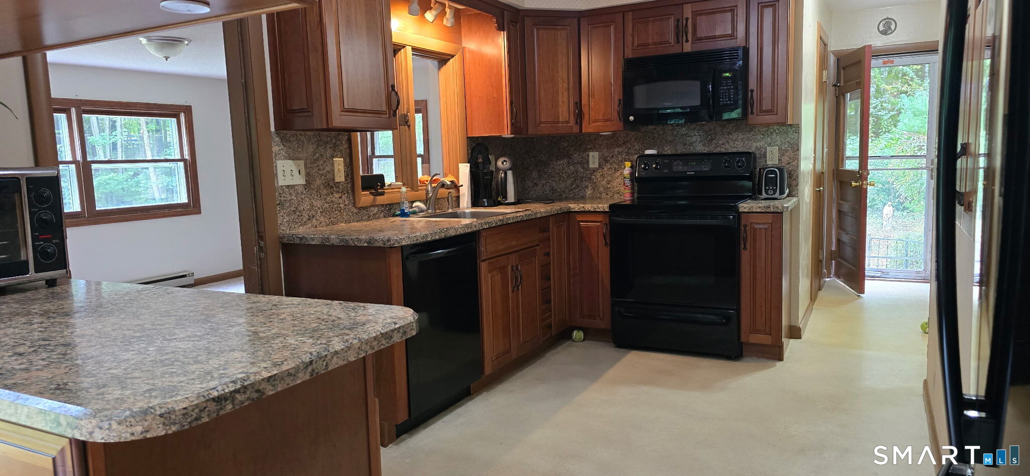 40 Hidden Valley, Tolland, CT 06084