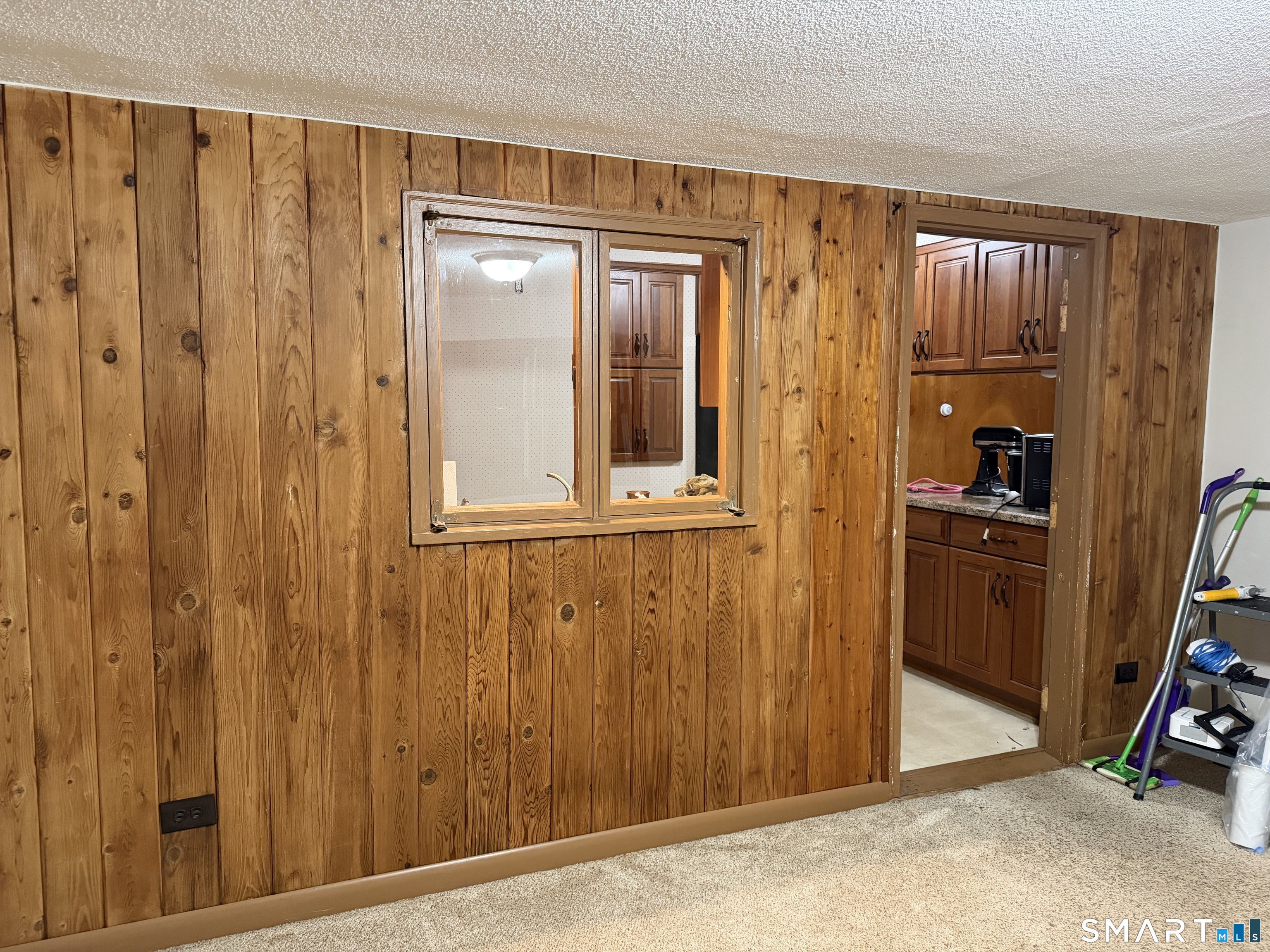 40 Hidden Valley, Tolland, CT 06084