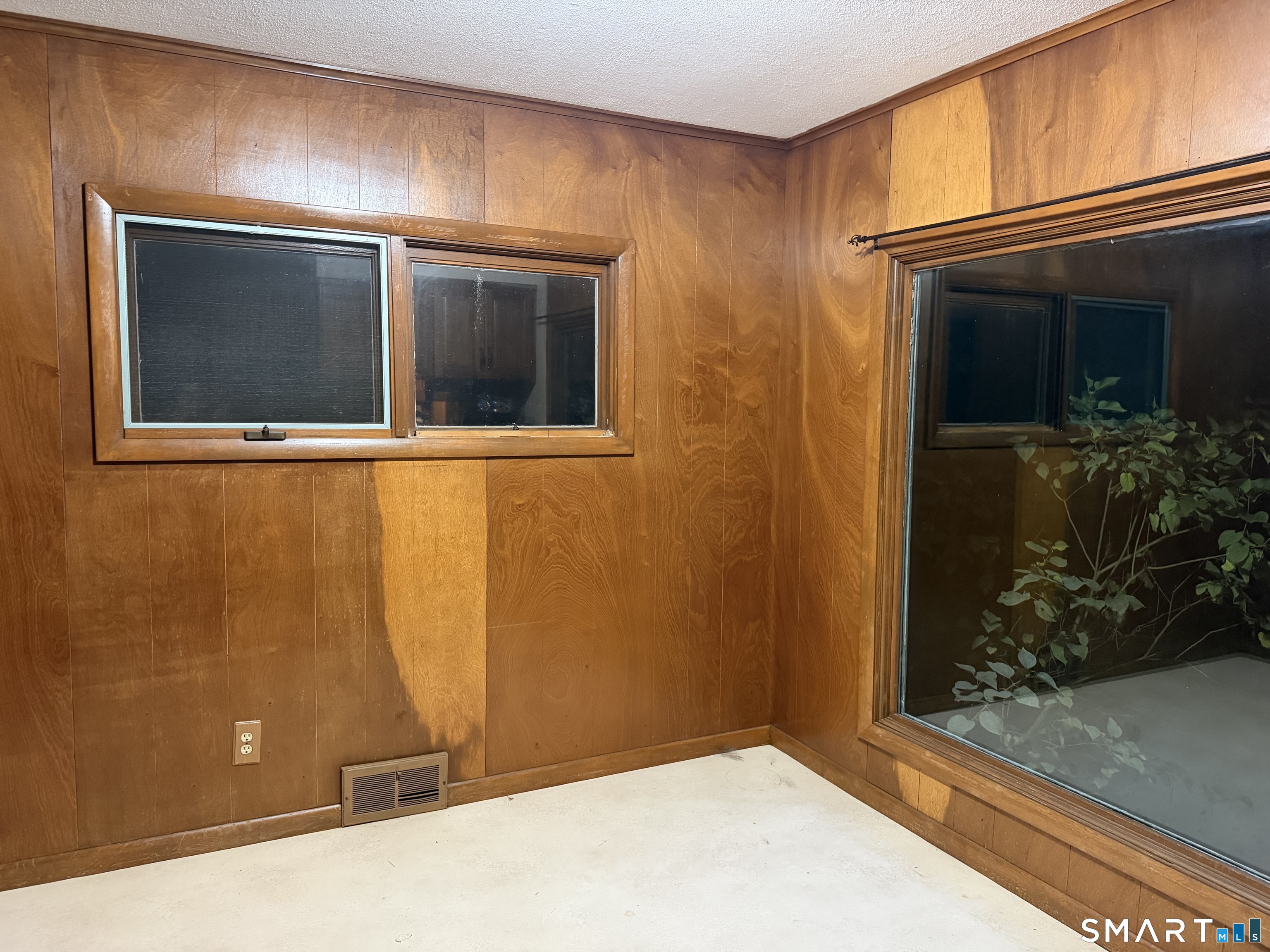 40 Hidden Valley, Tolland, CT 06084