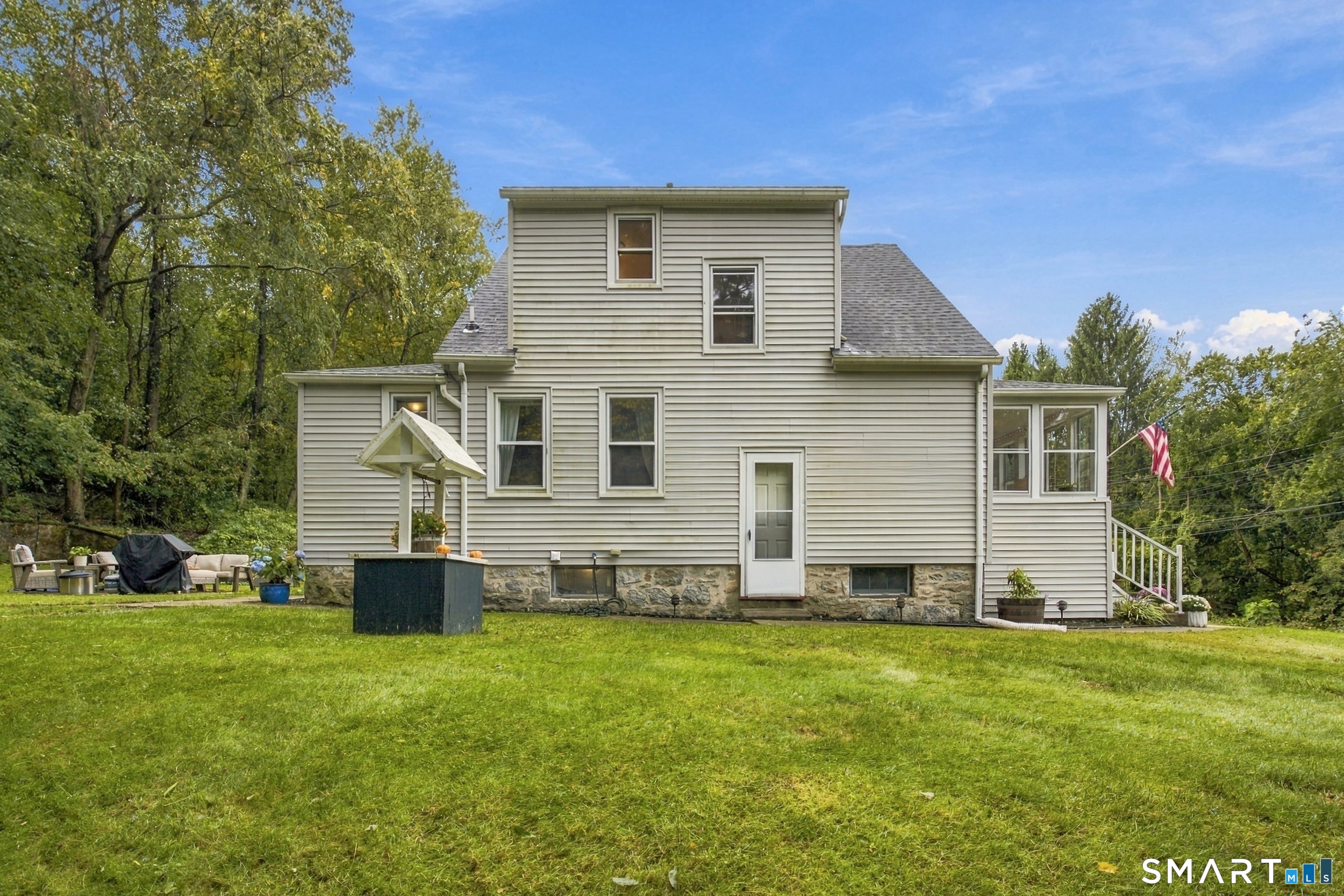 54 Silver Hill Road photo 32