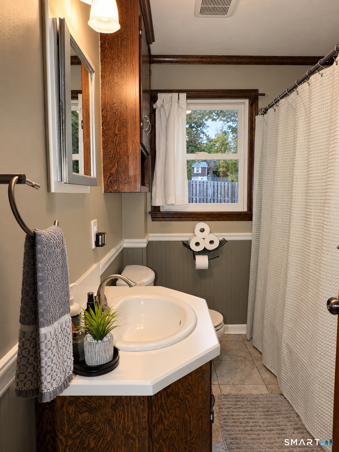 344 Charles Street photo 22