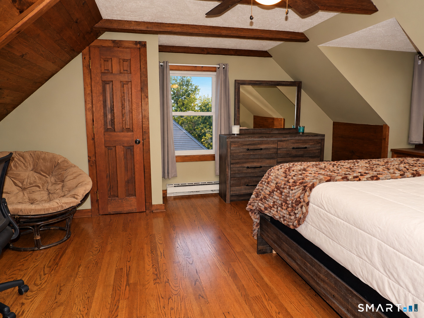 344 Charles Street photo 23
