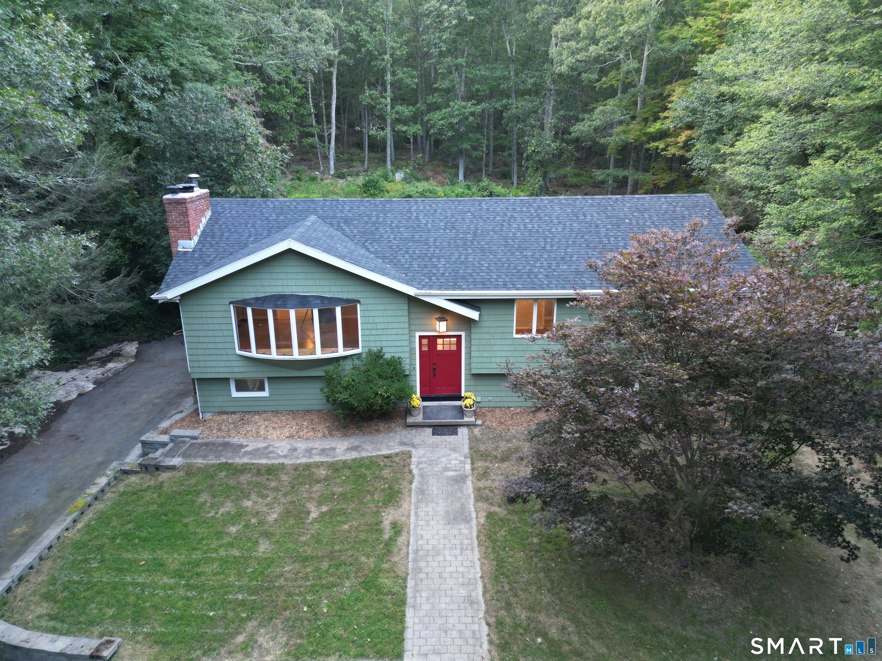 4 Green Valley Lake Road, Old Lyme, CT 06371