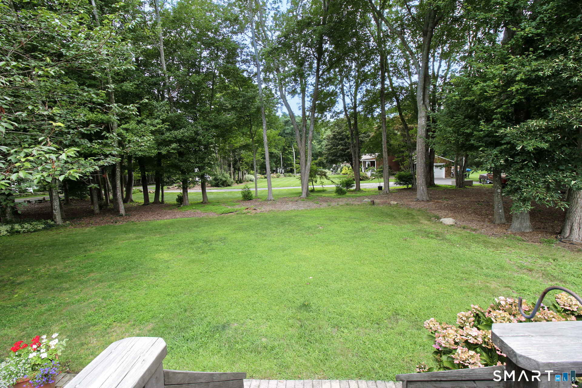 50 Carriage Dr Extension, Clinton, CT 06413