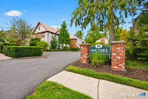 33 Colonial Road, Unit 4