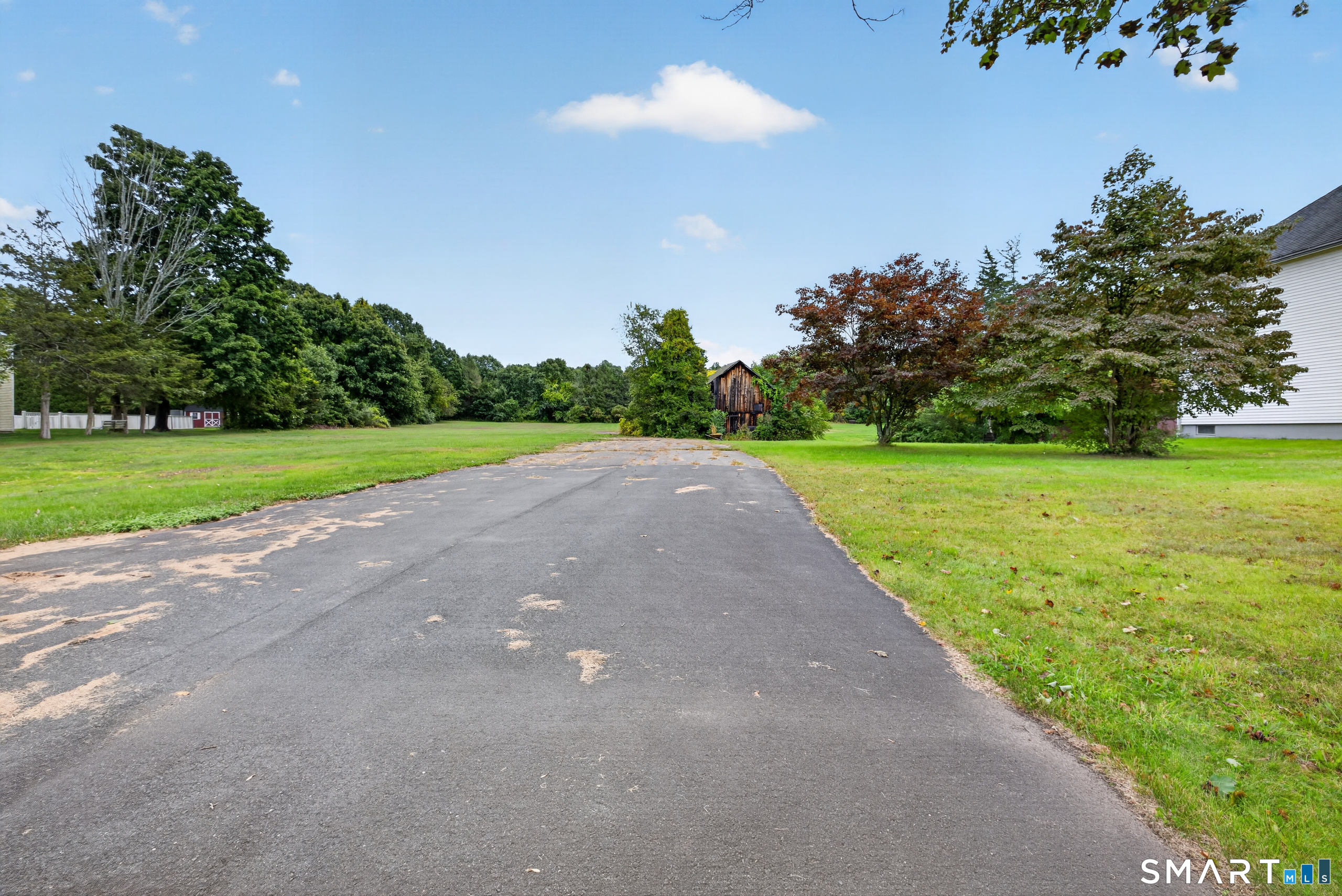 483 Hillstown Road, Manchester, CT 06040