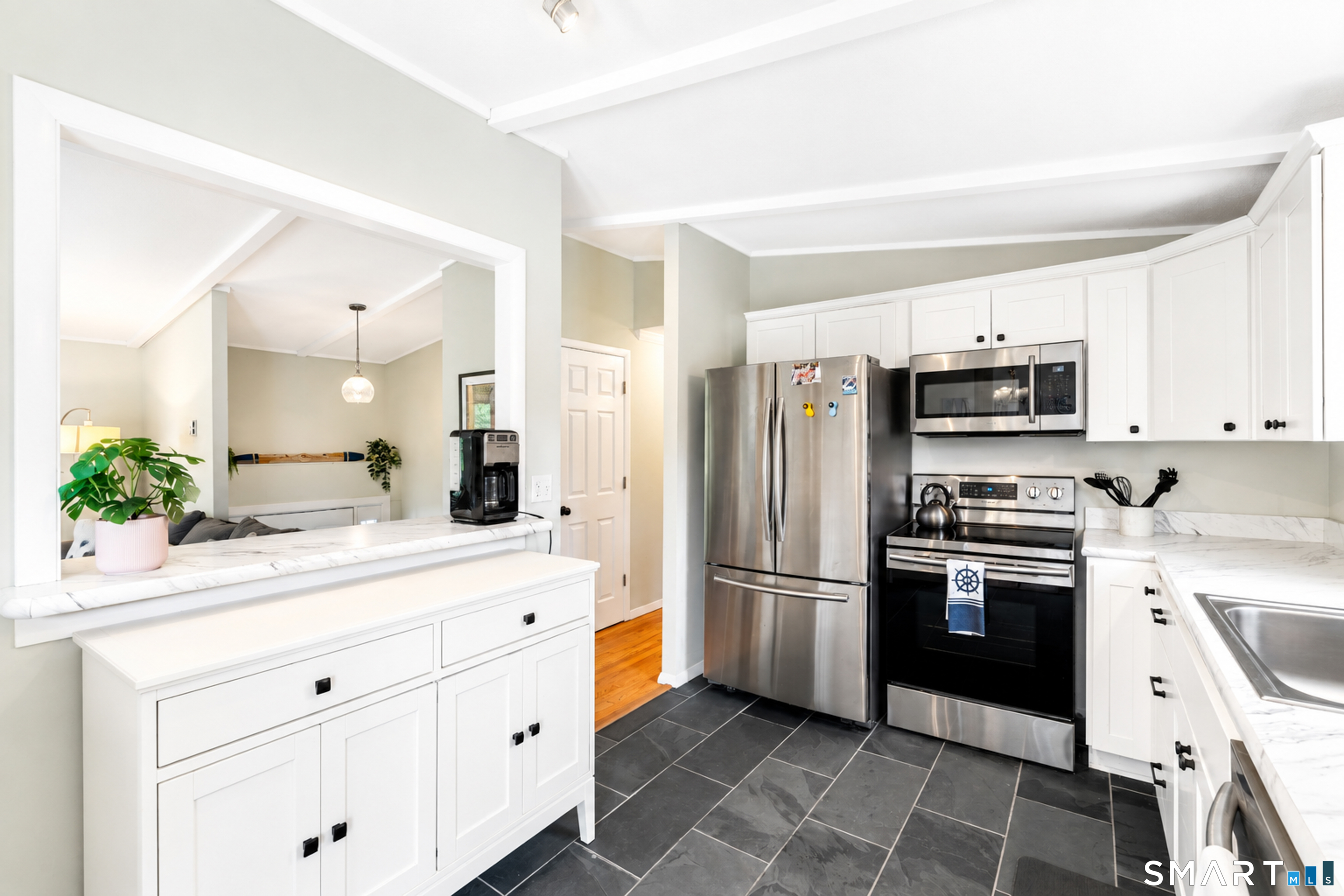 200 Capstan Avenue photo 12