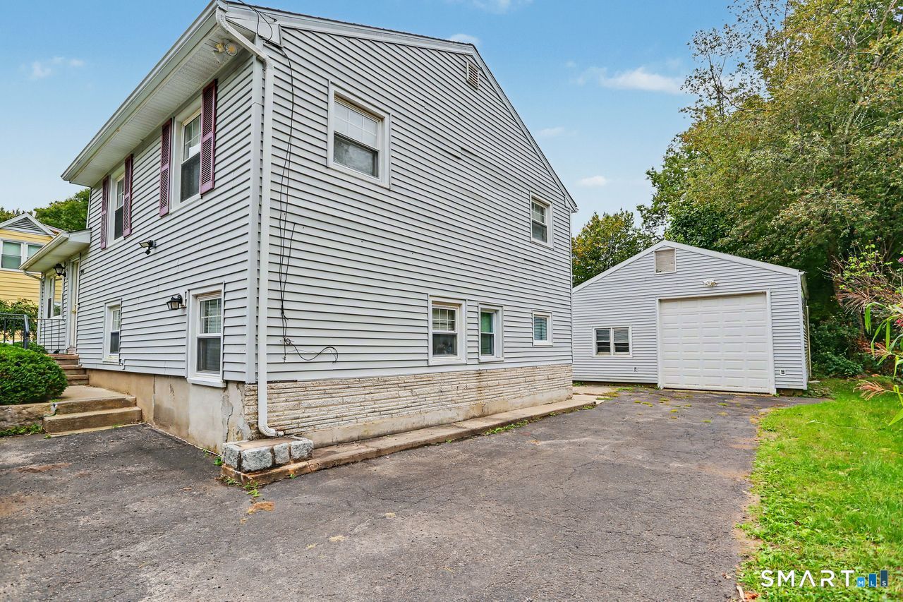 Photo 3 of Single family home for sale at 1991 Old Town Rd, Bridgeport, CT 06606 | MLS# 24209389 | Listing updated on 2026-10-01
