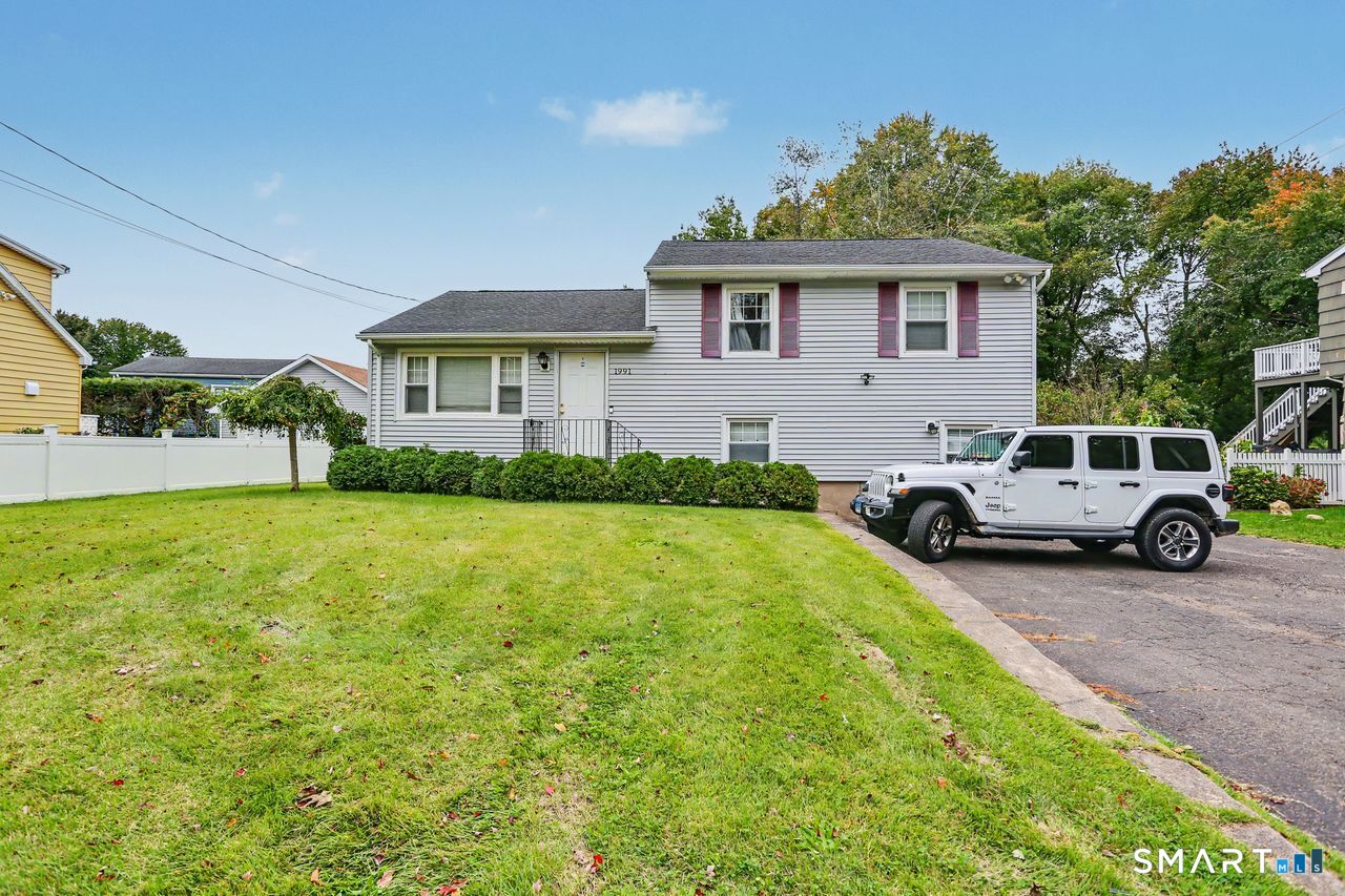 Photo 2 of Single family home for sale at 1991 Old Town Rd, Bridgeport, CT 06606 | MLS# 24209389 | Listing updated on 2026-10-01