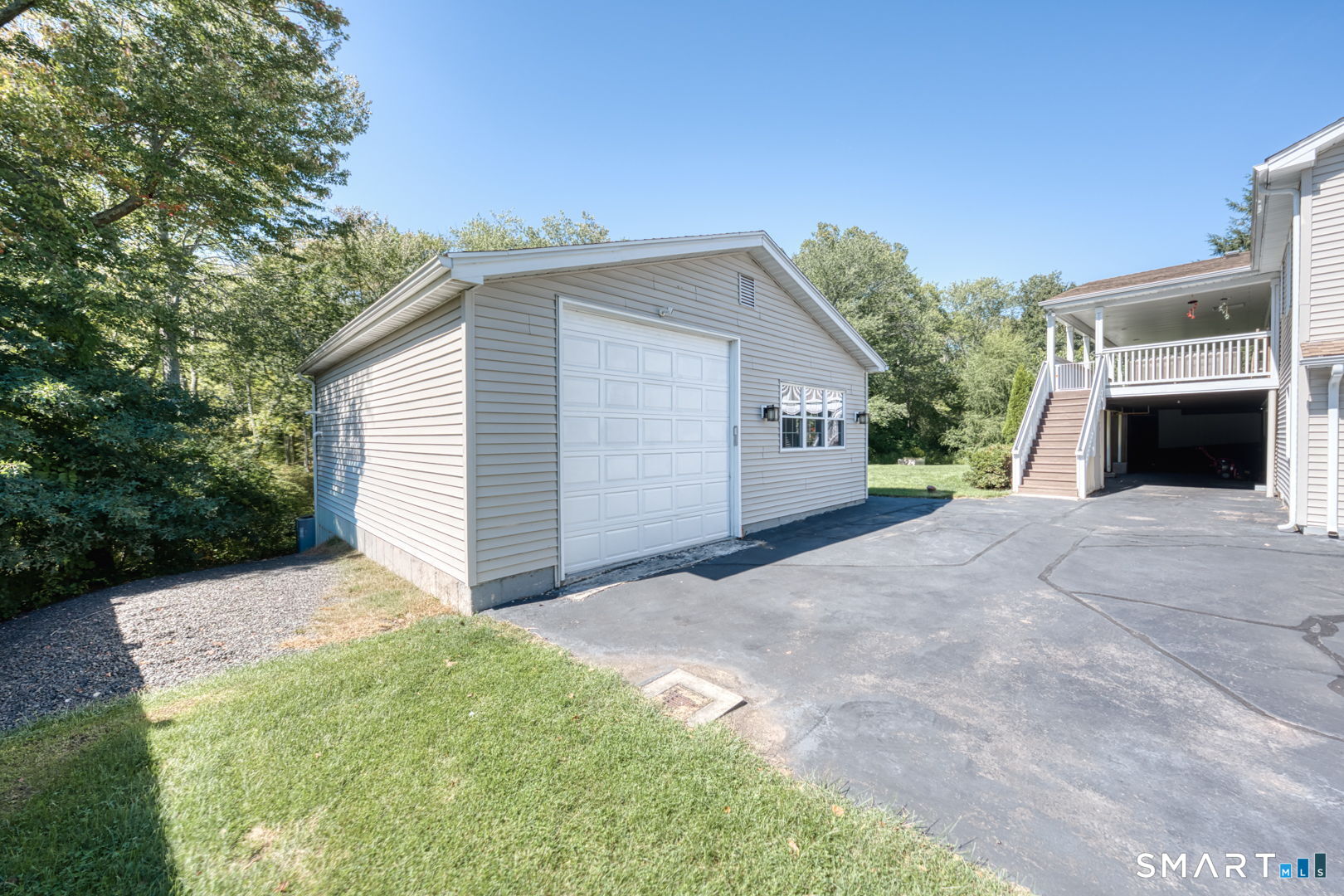 111 Woodfield Crossing photo 32